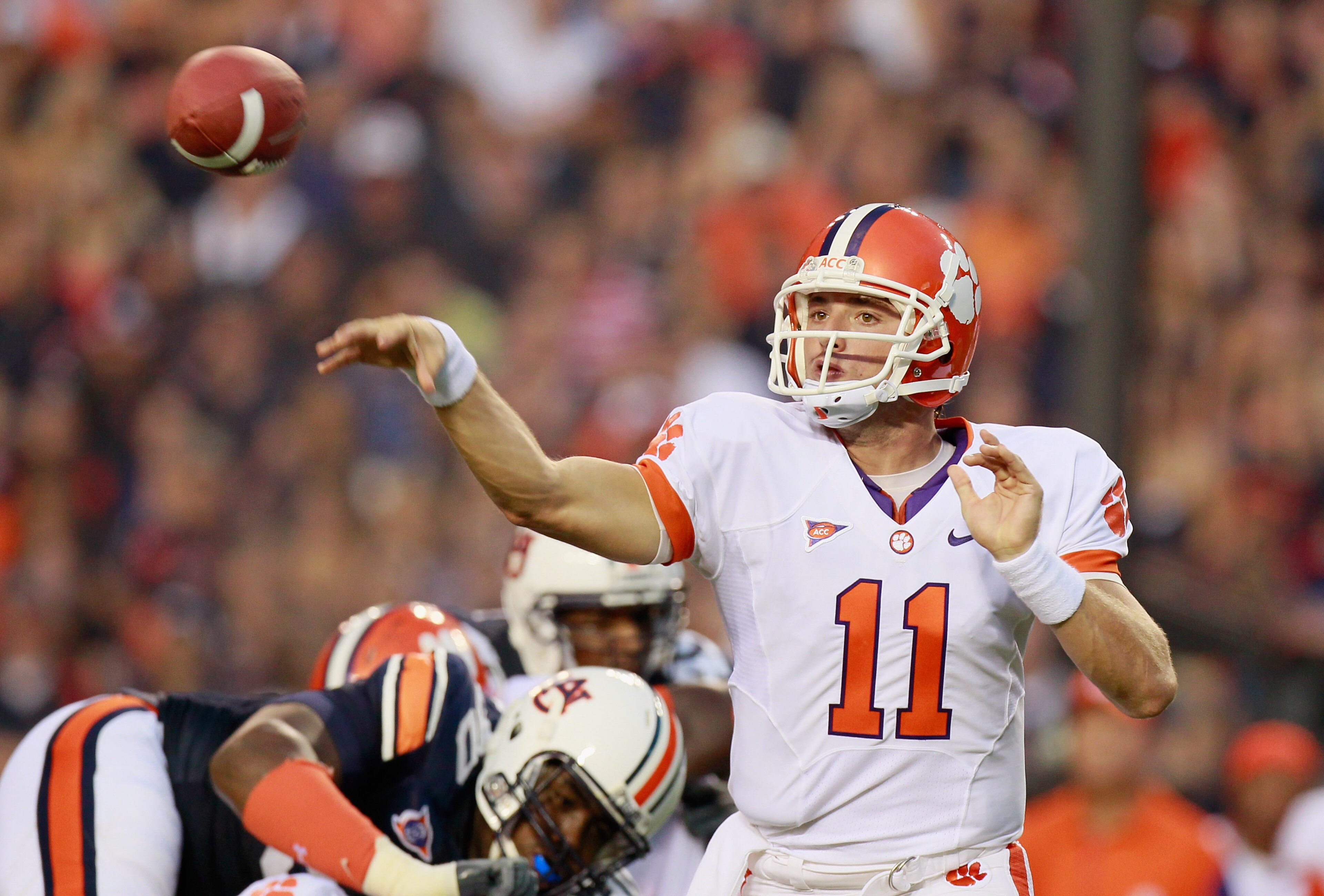 AUBURN, AL - SEPTEMBER 18:  Quarterback Kyle Parker #11 of the Clemson Tigers passes against the Auburn Tigers at Jordan-Hare Stadium on September 18, 2010 in Auburn, Alabama.  (Photo by Kevin C. Cox/Getty Images)