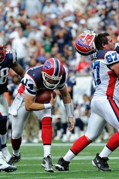 Andy Levitre loses helmet blocking for Fitzpatrick