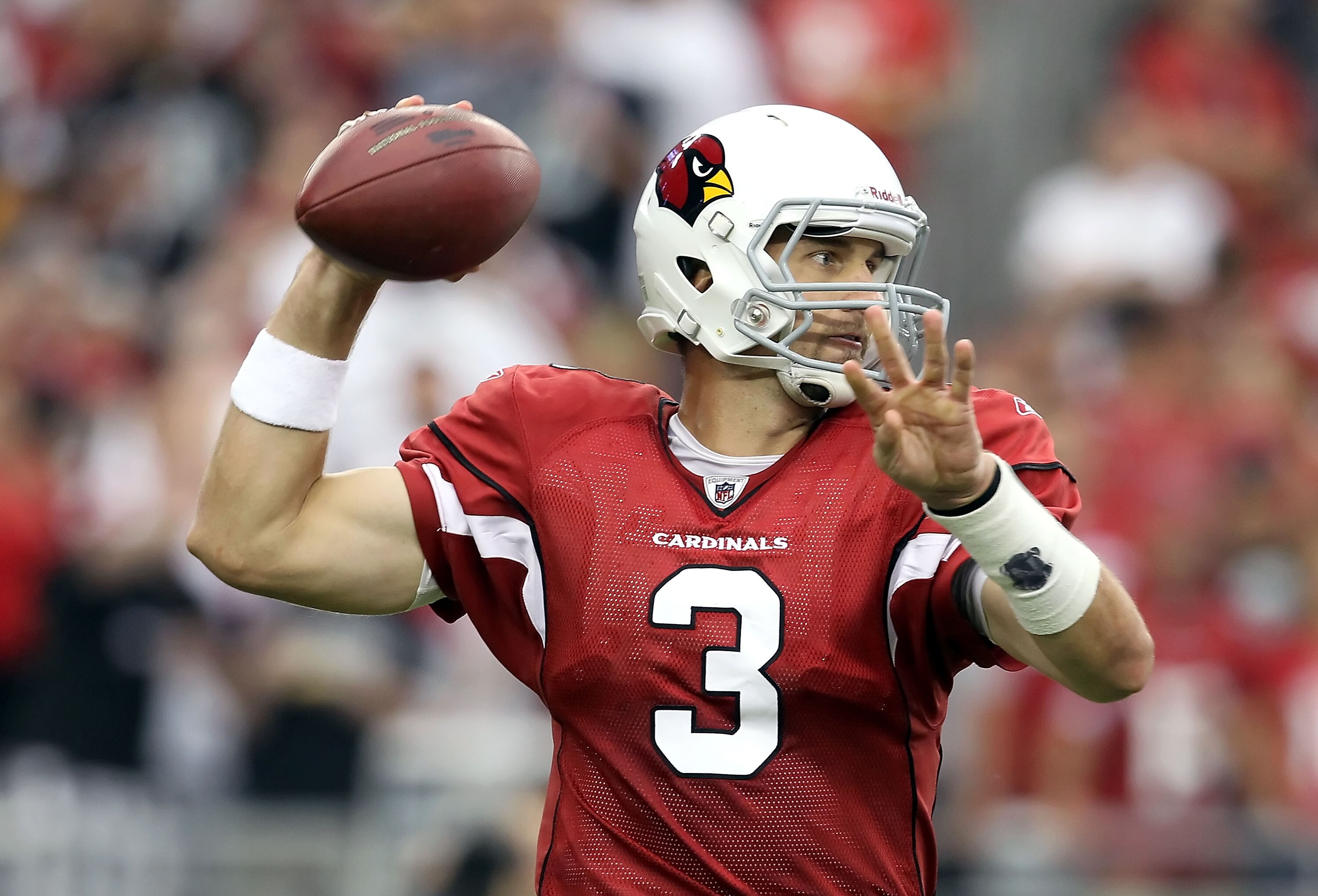 GLENDALE, AZ - SEPTEMBER 26:  Quarterback Derek Anderson #3 of the Arizona Cardinals throws a pass during the NFL game against the Oakland Raiders at the University of Phoenix Stadium on September 26, 2010 in Glendale, Arizona.  The Cardinals defeated the