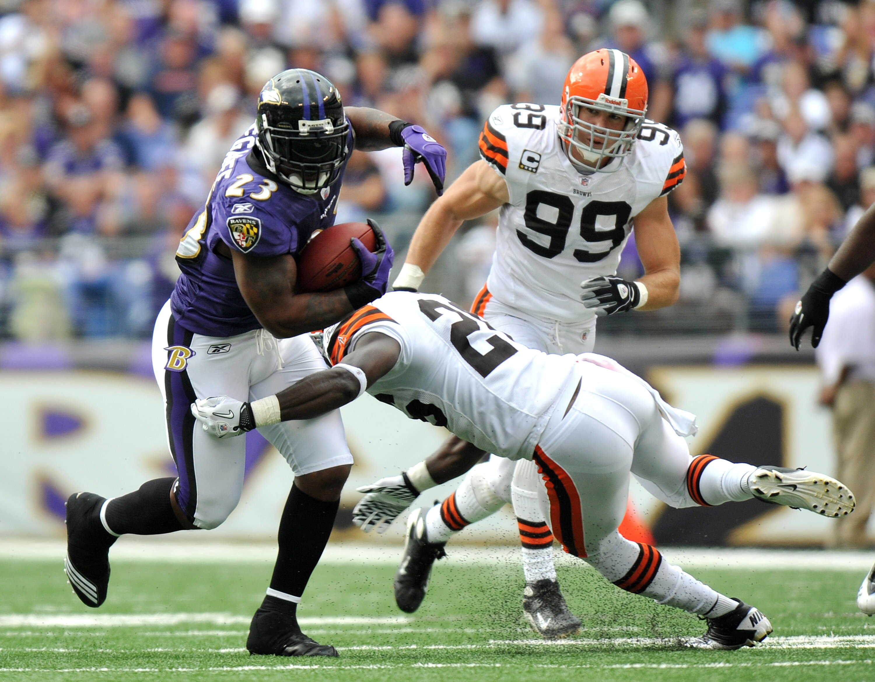BALTIMORE - SEPTEMBER 26:  Willis McGahee #23 of the Baltimore Ravens runs the ball against the Cleveland Browns  at M&T Bank Stadium on September 26, 2010 in Baltimore, Maryland. The Ravens defeated the Browns 24-17. (Photo by Larry French/Getty Images)