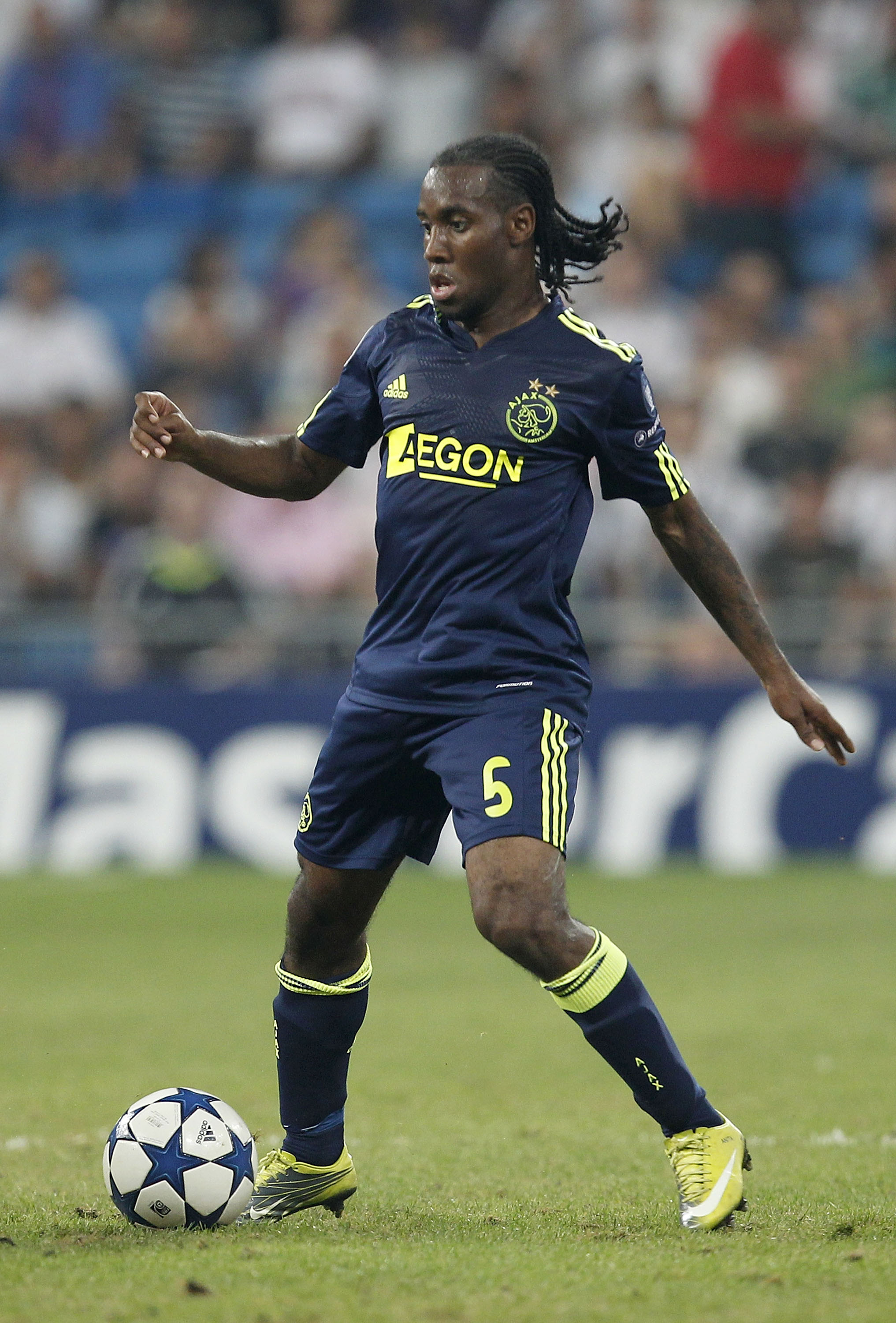 MADRID, SPAIN - SEPTEMBER 15: Vurnon Anita of Ajax in action during the UEFA Champions League group G match between Real Madrid and AFC Ajax at Estadio Santiago Bernabeu on September 15, 2010 in Madrid, Spain. (Photo by Angel Martinez/Getty Images)