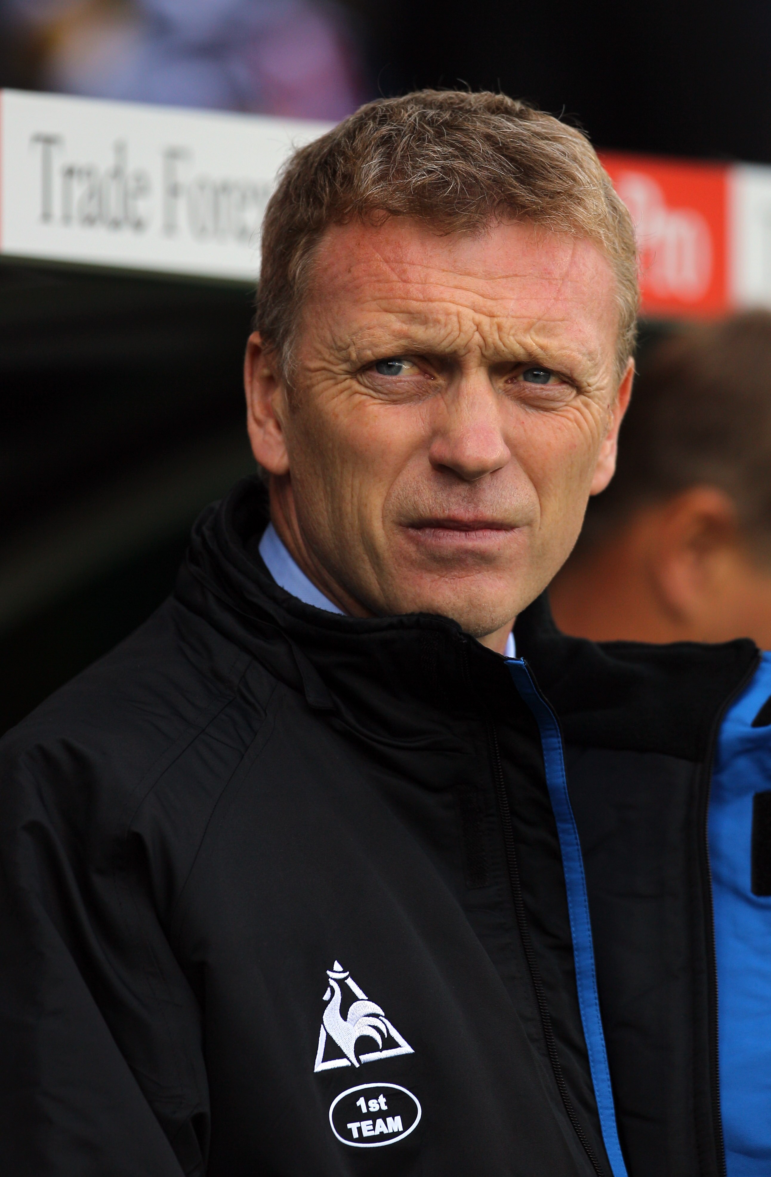 LONDON, ENGLAND - SEPTEMBER 25: David Moyes of Everton looks on prior to the Barclays Premier League match between Fulham and Everton at Craven Cottage on September 25, 2010 in London, England.  (Photo by Clive Rose/Getty Images)