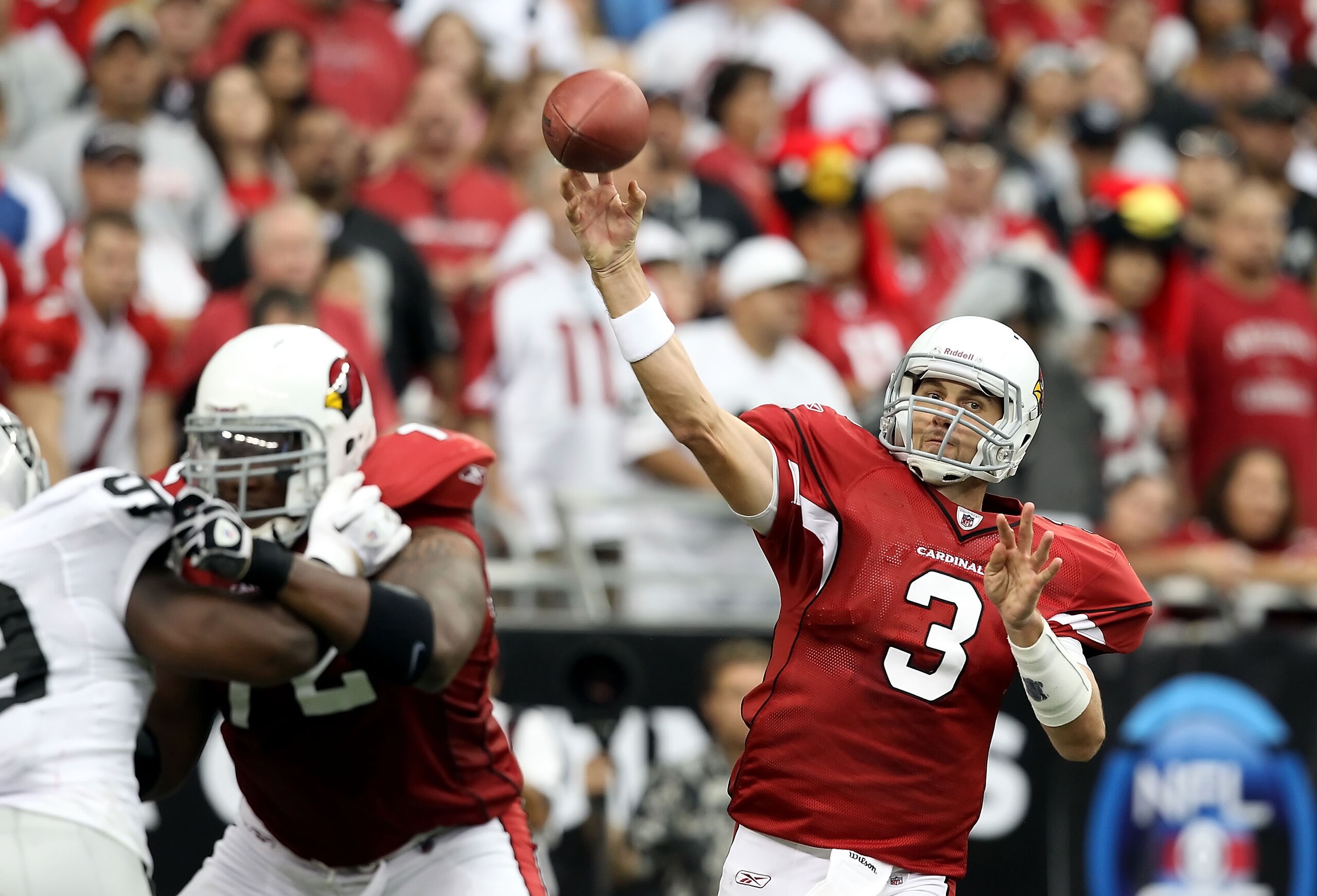 GLENDALE, AZ - SEPTEMBER 26:  Quarterback Derek Anderson #3 of the Arizona Cardinals throws a pass during the NFL game against the Oakland Raiders at the University of Phoenix Stadium on September 26, 2010 in Glendale, Arizona.  The Cardinals defeated the