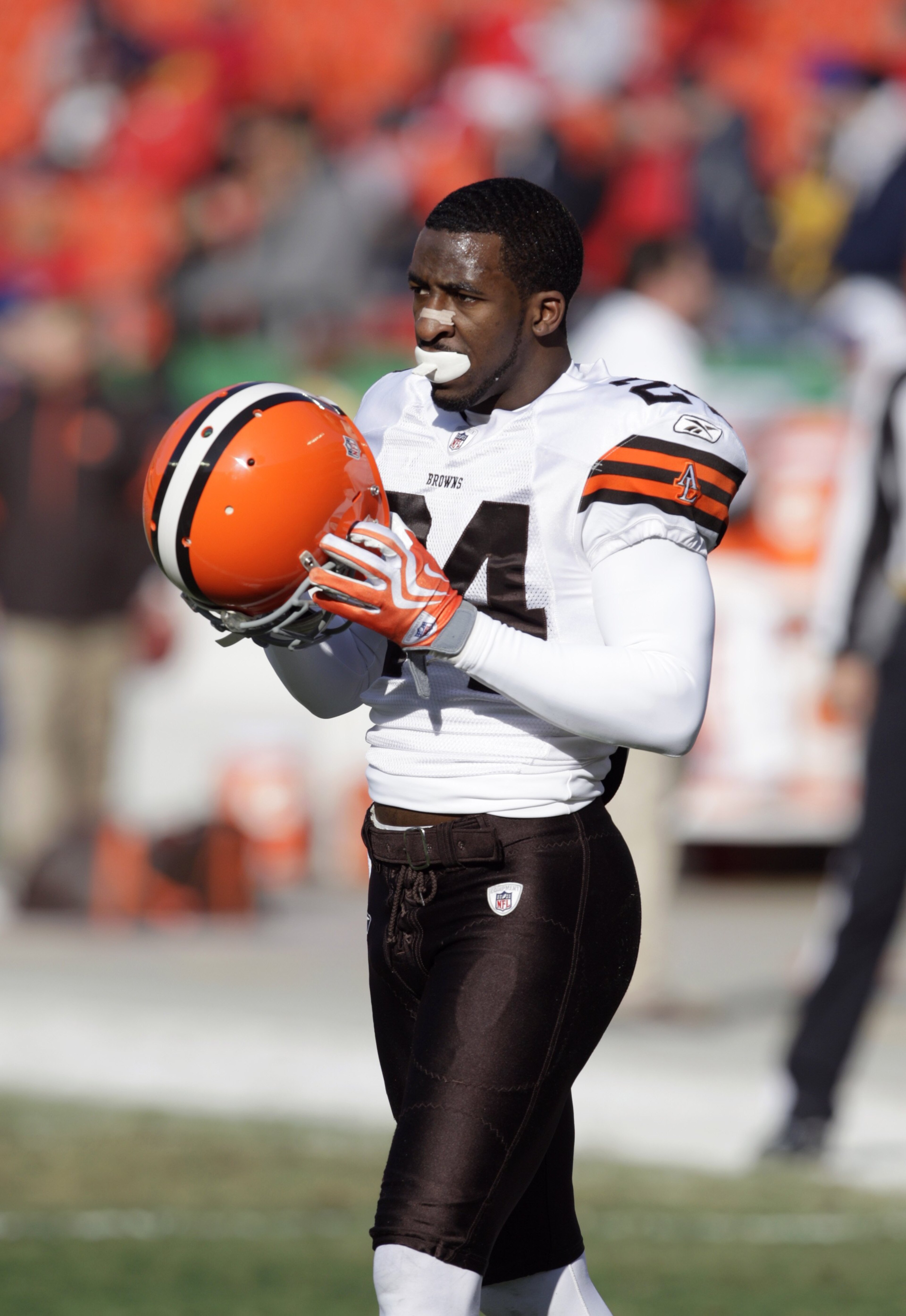 KANSAS CITY, MO - DECEMBER 20:  Eric Wright #24 of the Cleveland Browns looks on during their NFL game against the Kansas City Chiefs on December 20, 2009 at Arrowhead Stadium in Kansas City, Missouri. The Browns defeated the Chiefs 41-34. (Photo by Jamie