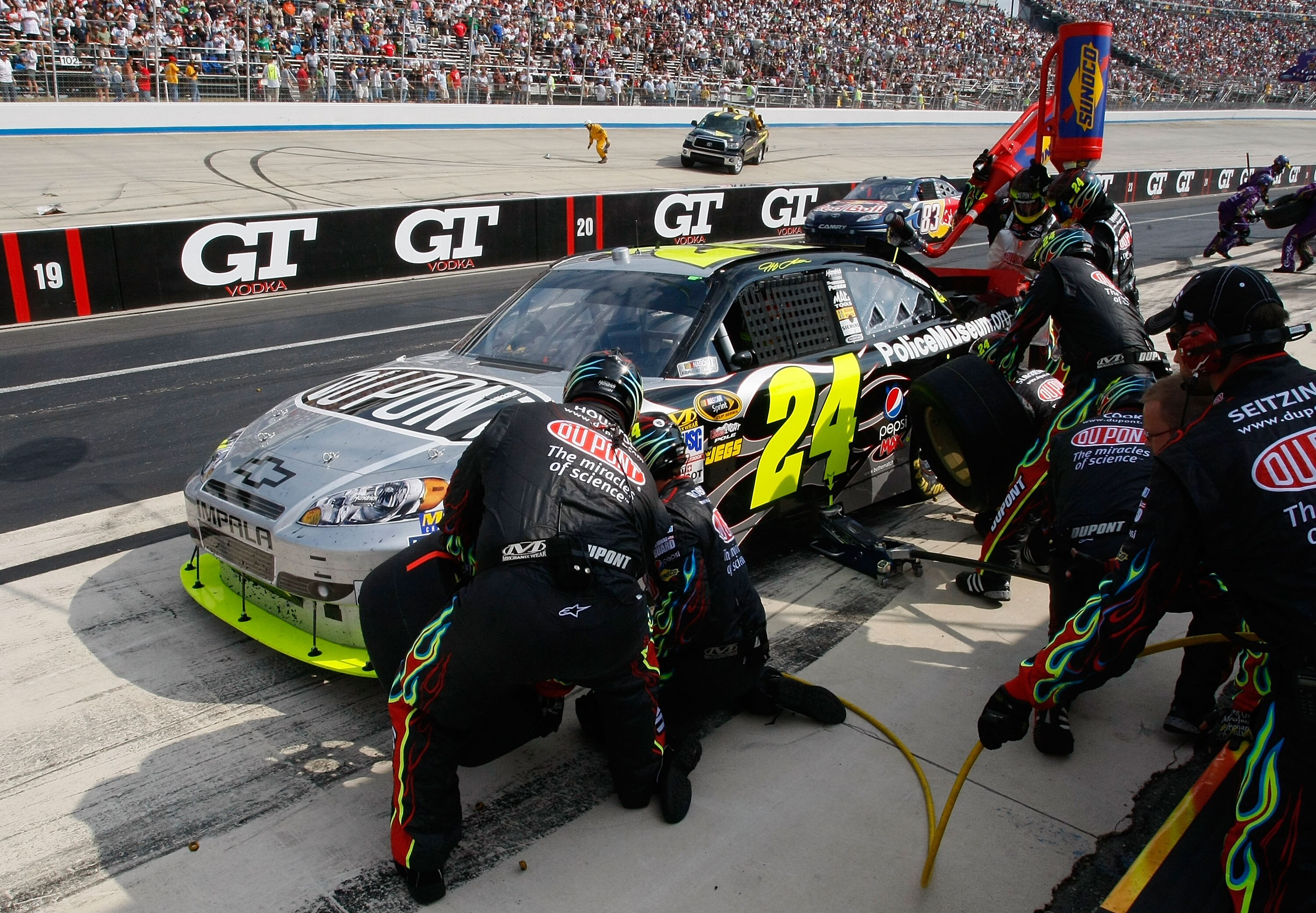 DOVER, DE - SEPTEMBER 26: Jeff Gordon, driver of the #24 DuPont/Law Enforcement Museum Chevrolet, pits during the NASCAR Sprint Cup Series AAA 400 at Dover International Speedway on September 26, 2010 in Dover, Delaware.  (Photo by Geoff Burke/Getty Image