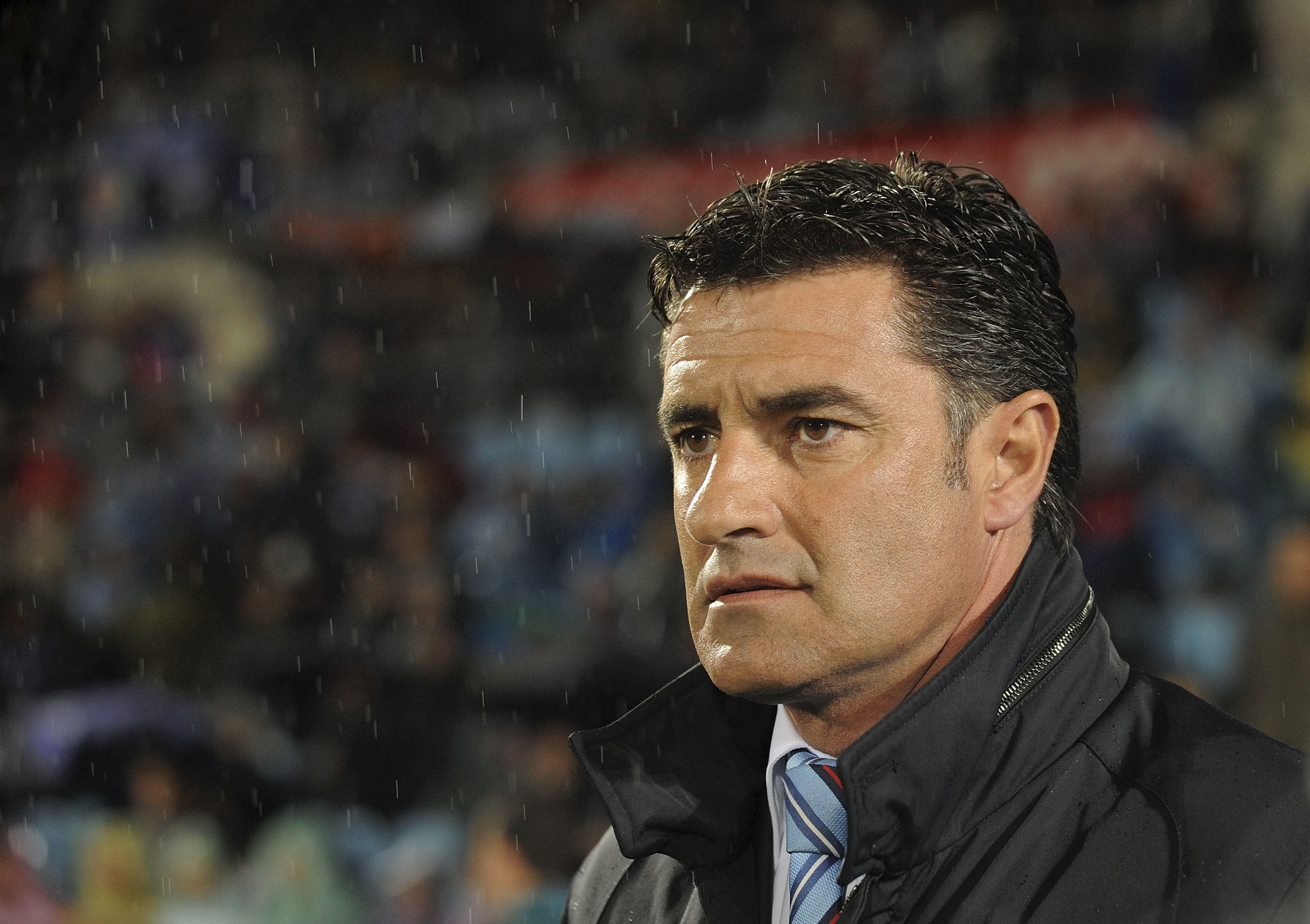 GETAFE, SPAIN - MARCH 25:  Getafe manager and former Real Madrid player Michel waits for the start of La Liga match between Getafe and Real Madrid at the Coliseum Alfonso Perez stadium on March 25, 2010 in Getafe, Spain.  (Photo by Denis Doyle/Getty Image