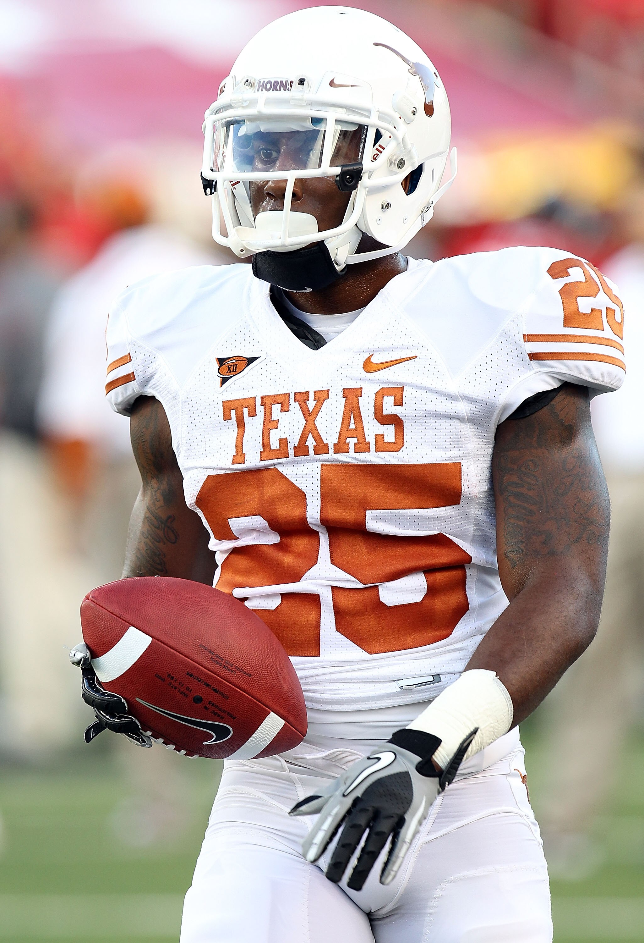 LUBBOCK, TX - SEPTEMBER 18:  Running back Jeremy Hills #25 of the Texas Longhorns at Jones AT&T Stadium on September 18, 2010 in Lubbock, Texas.  (Photo by Ronald Martinez/Getty Images)