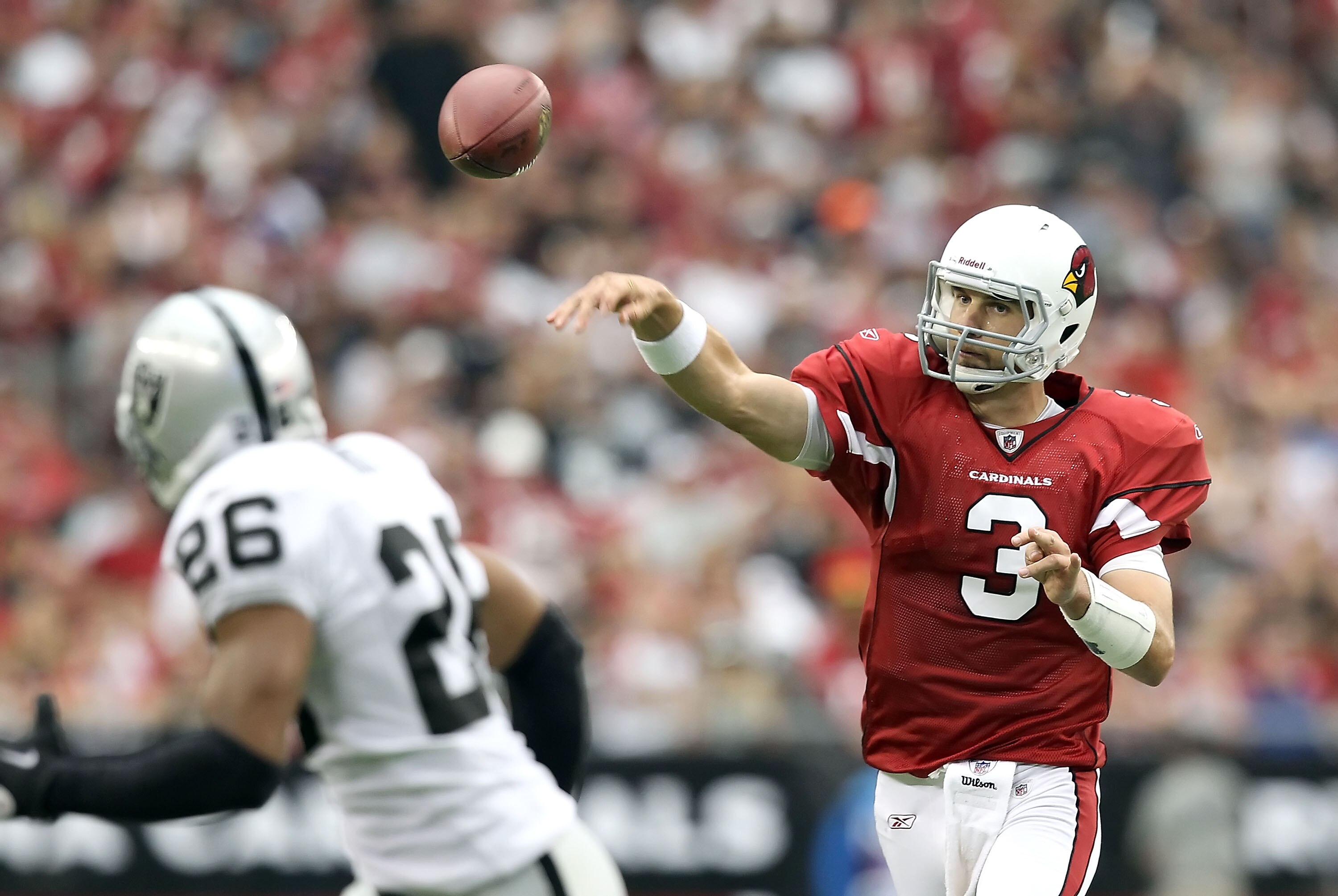 GLENDALE, AZ - SEPTEMBER 26:  Quarterback Derek Anderson #3 of the Arizona Cardinals throws a pass during the NFL game against the Oakland Raiders at the University of Phoenix Stadium on September 26, 2010 in Glendale, Arizona.  (Photo by Christian Peters