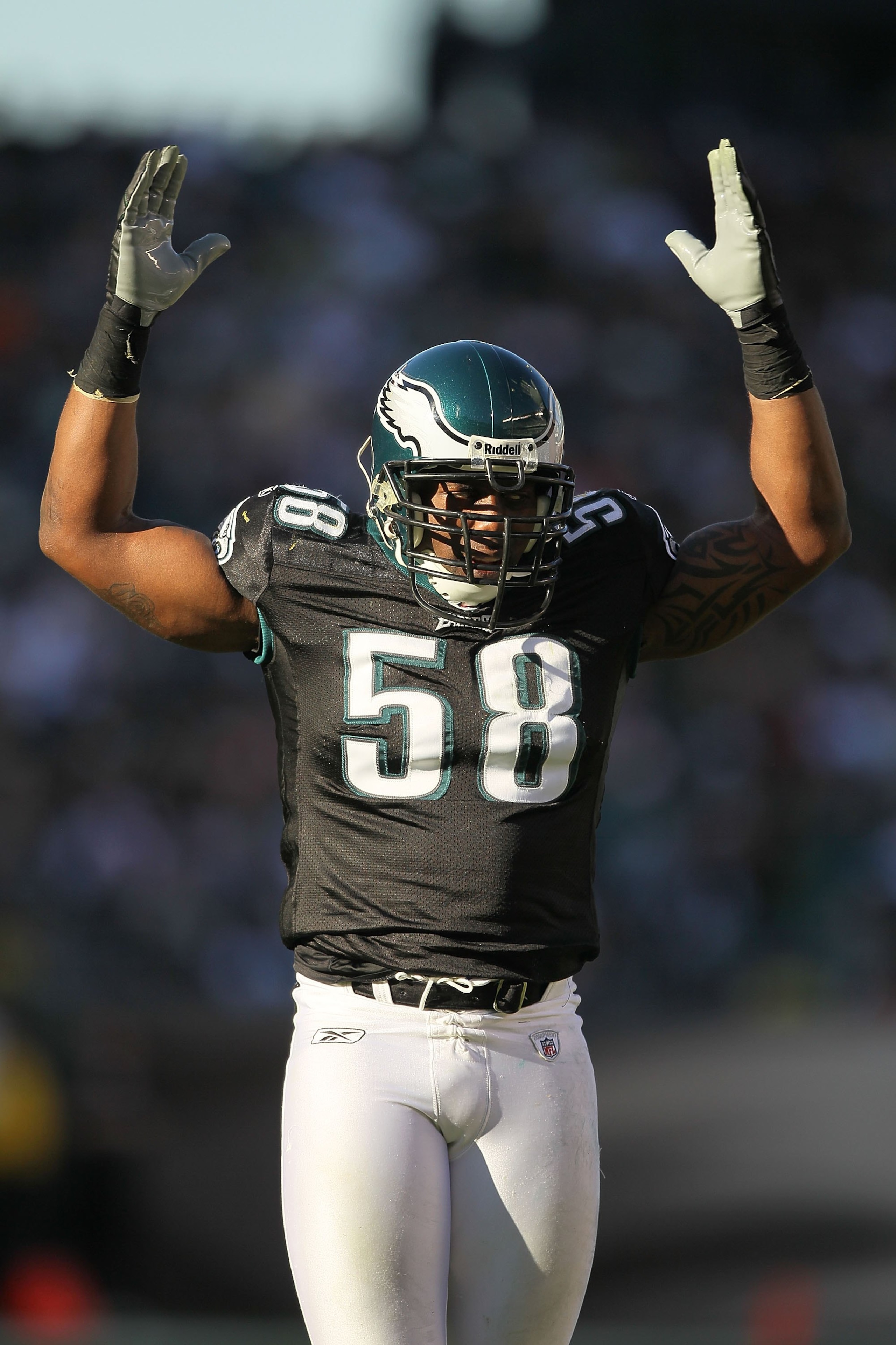 PHILADELPHIA - NOVEMBER 29:  Trent Cole #58 of the Philadelphia Eagles in action against the Washington Redskins during their game at Lincoln Financial Field on November 29, 2009 in Philadelphia, Pennsylvania.  (Photo by Al Bello/Getty Images)