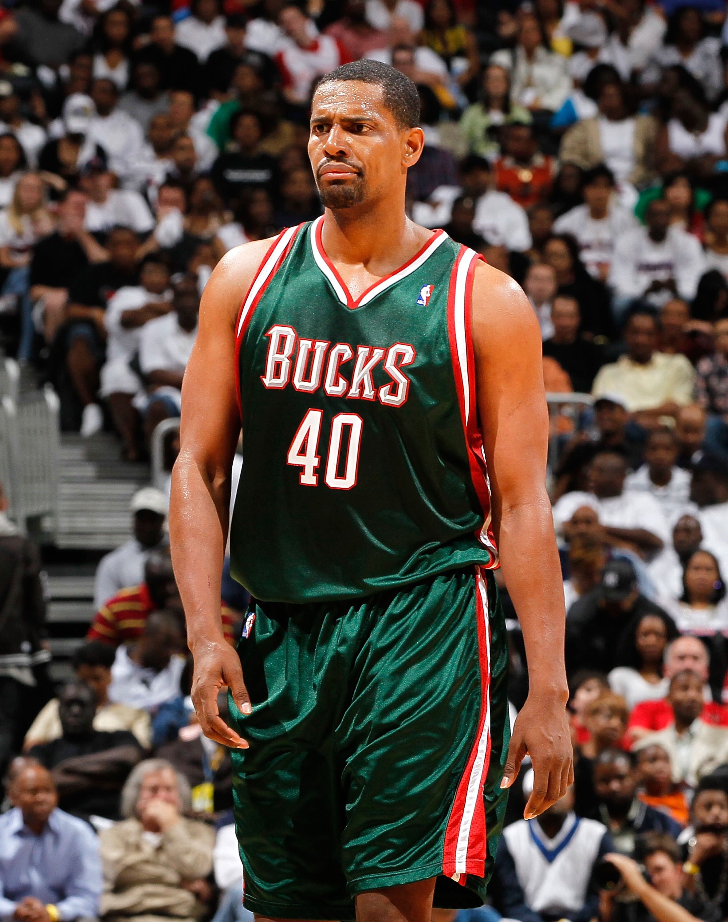 ATLANTA - APRIL 28: Kurt Thomas #40 of the Milwaukee Bucks against the Atlanta Hawks during Game Five of the Eastern Conference Quarterfinals of the 2010 NBA Playoffs at Philips Arena on April 28, 2010 in Atlanta, Georgia. NOTE TO USER: User expressly a ATLANTA - APRIL 28: Kurt Thomas #40 of the Milwaukee Bucks against the Atlanta Hawks during Game Five of the Eastern Conference Quarterfinals of the 2010 NBA Playoffs at Philips Arena on April 28, 2010 in Atlanta, Georgia. NOTE TO USER: User expressly a