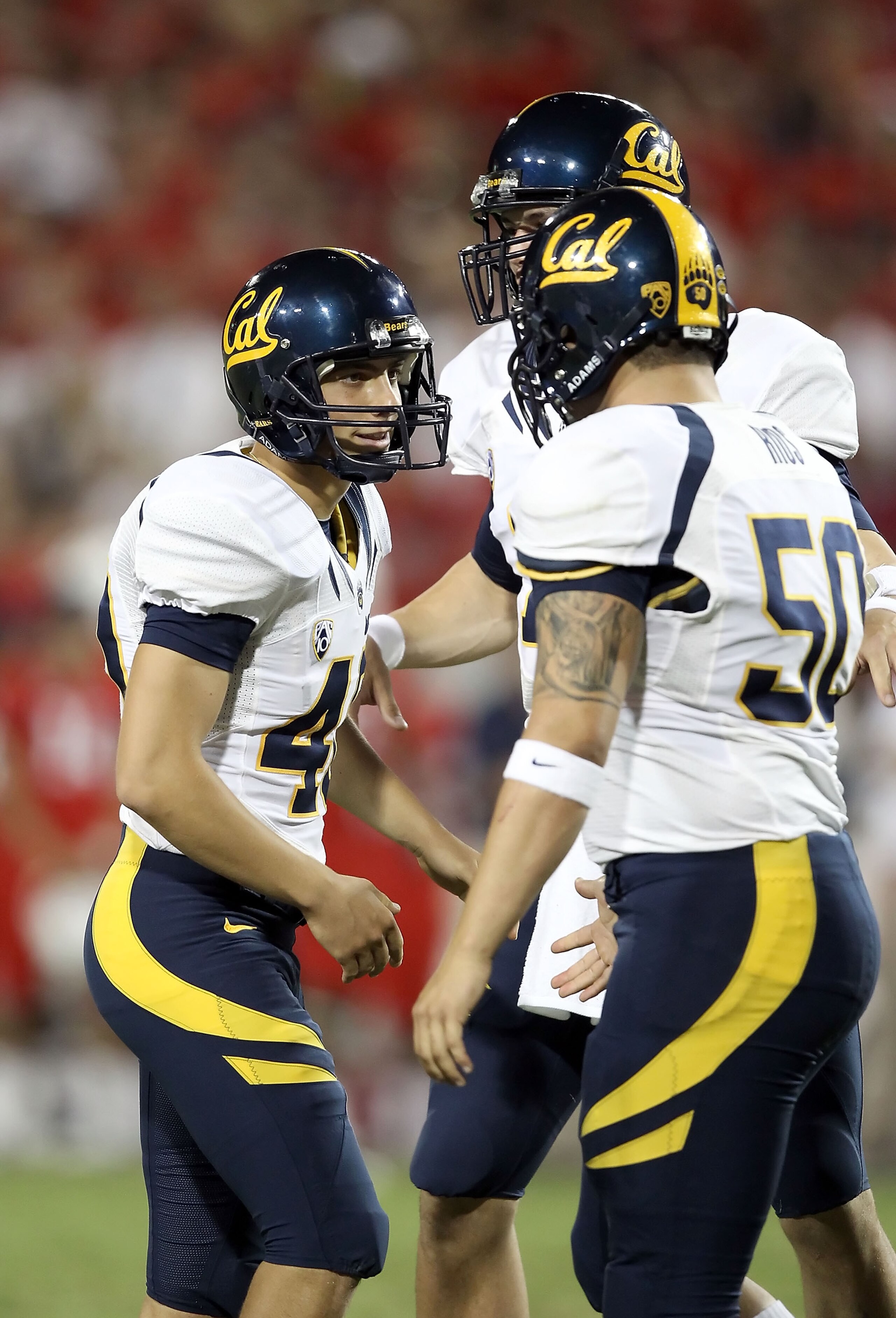 TUCSON, AZ - SEPTEMBER 25:  Kicker Giorgio Tavecchio #40 of the California Golden Bears reacts after kicking a field goal against the Arizona Wildcats during the college football game at Arizona Stadium on September 25, 2010 in Tucson, Arizona. The Wildca