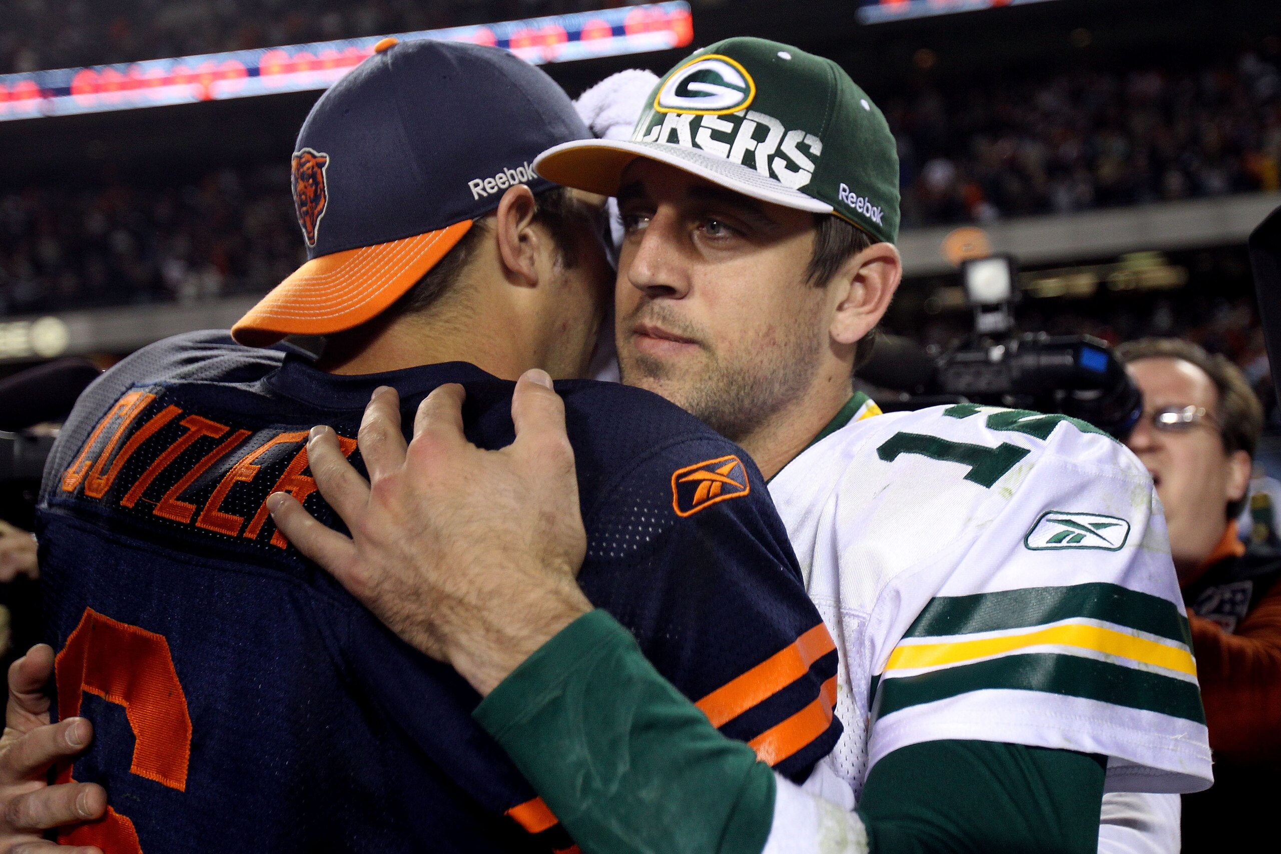 CHICAGO - SEPTEMBER 27:  Aaron Rodgers #12 of the Green Bay Packers congratulates Jay Cutler #6 of the Chicago Bears after the Bears won 20-17 at Soldier Field on September 27, 2010 in Chicago, Illinois.  (Photo by Jonathan Daniel/Getty Images)