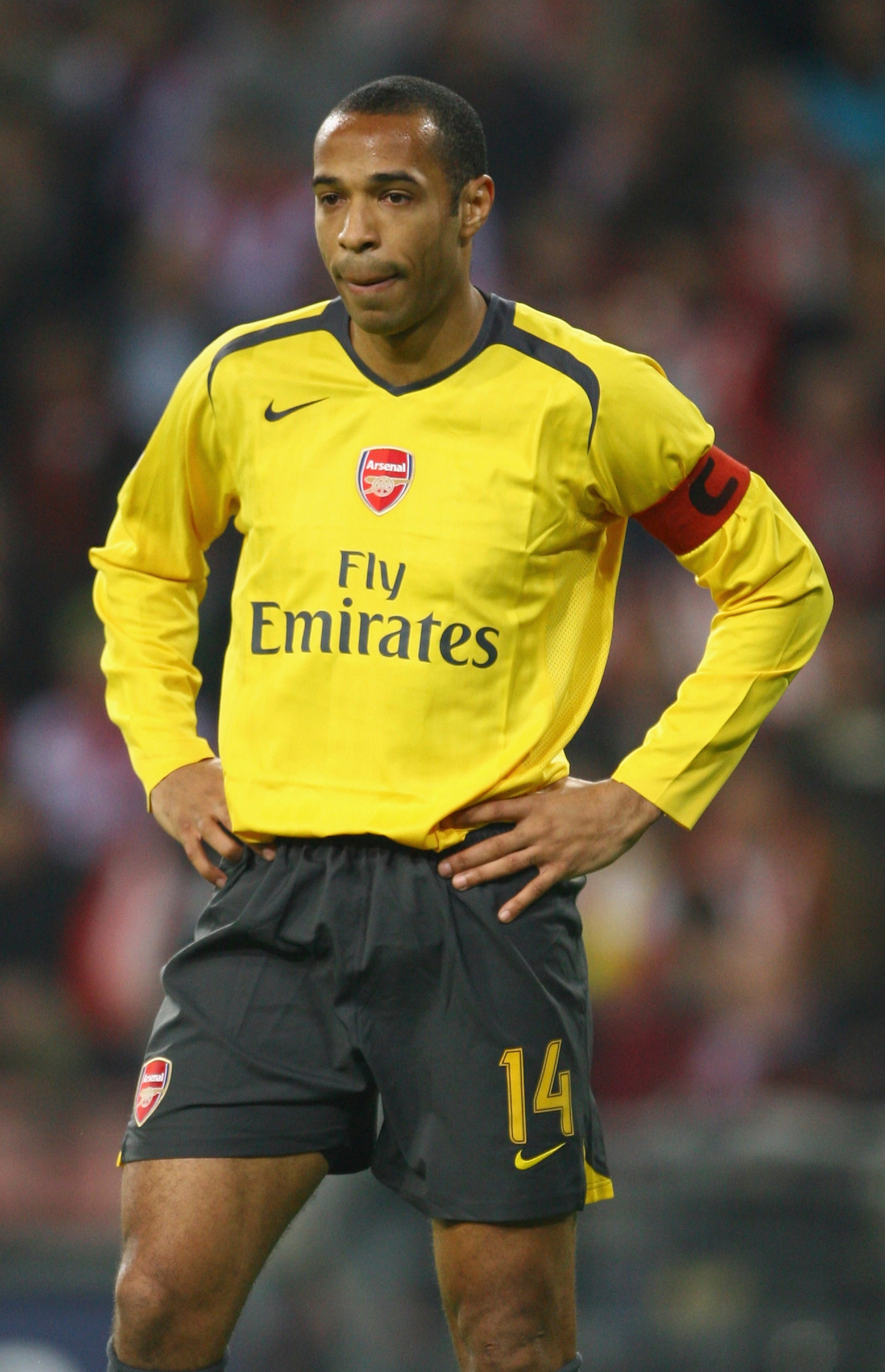 EINDHOVEN, NETHERLANDS - FEBRUARY 20:  Thierry Henry of Arsenal looks despondent during the UEFA Champions League Round of 16, first leg match between PSV Eindhoven and Arsenal at the Philips Stadium on February 20, 2007 in Eindhoven, Netherlands.  (Photo