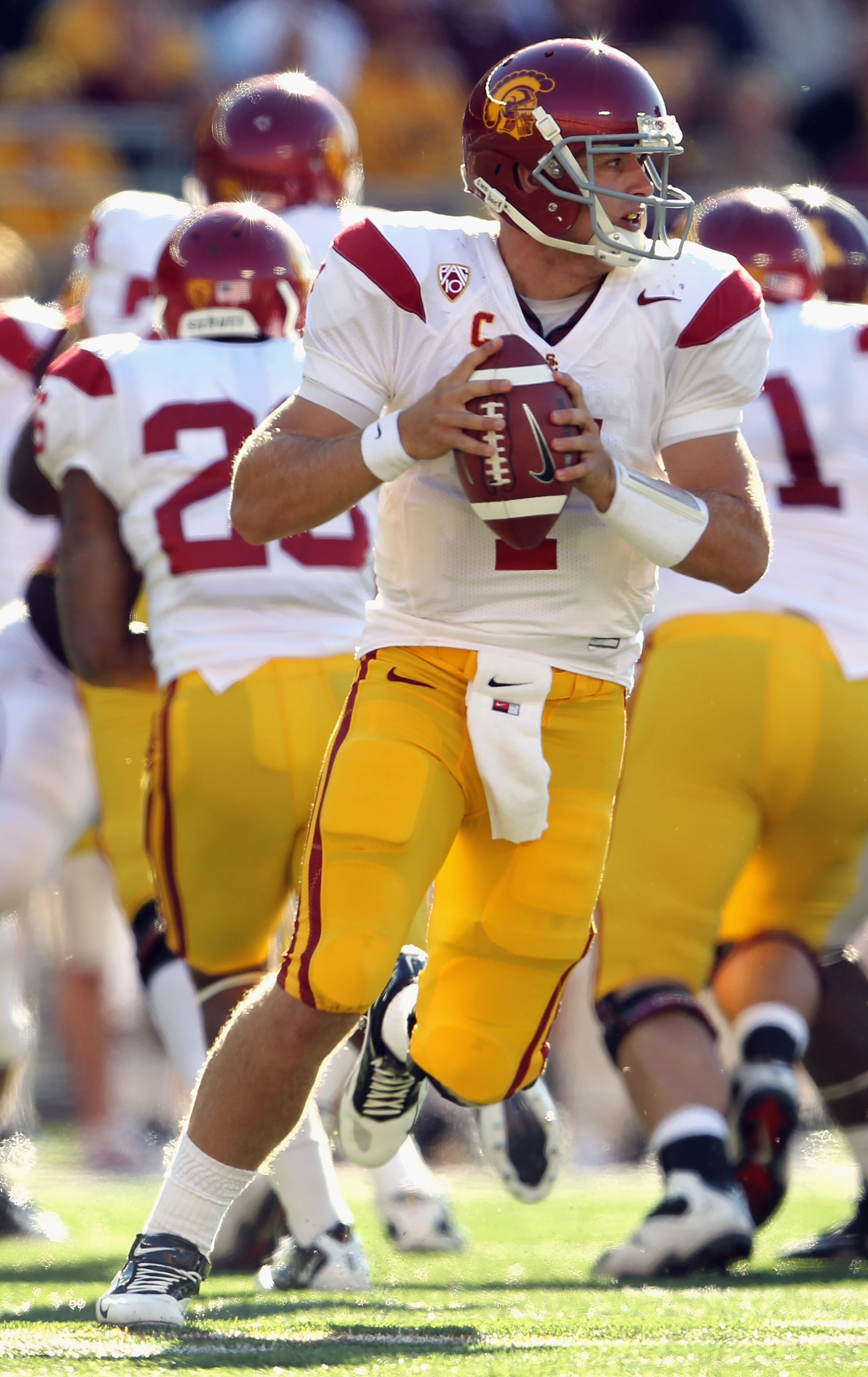 MINNEAPOLIS - SEPTEMBER 18:  Quarterback Matt Barkley #7 of the USC Trojans in action during the game against the Minnesota Golden Gophers on September 18, 2010 at TCF Bank Stadium in Minneapolis, Minnesota.  (Photo by Jamie Squire/Getty Images)