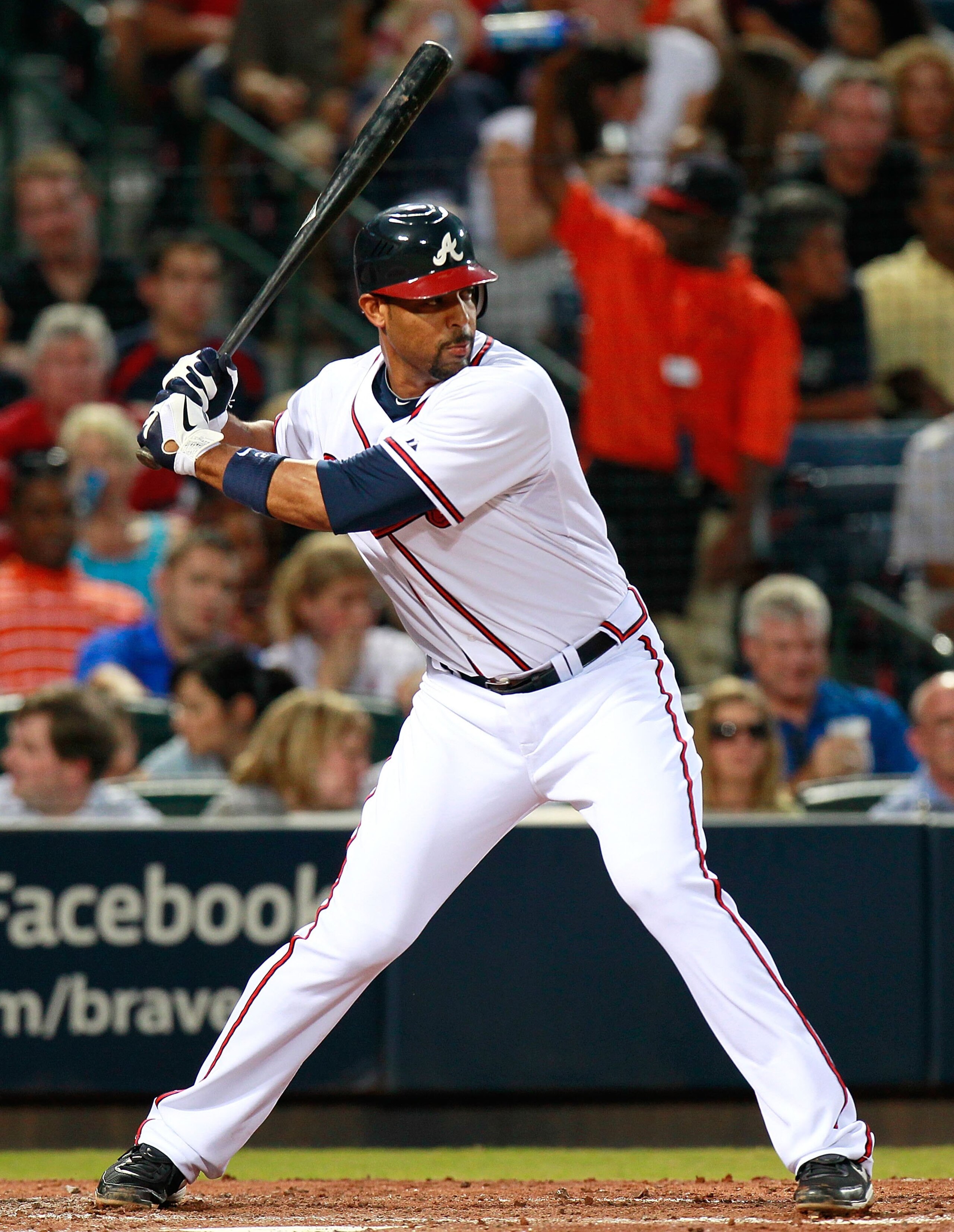 ATLANTA - AUGUST 31:  Derrek Lee #27 of the Atlanta Braves against the New York Mets at Turner Field on August 31, 2010 in Atlanta, Georgia.  (Photo by Kevin C. Cox/Getty Images)