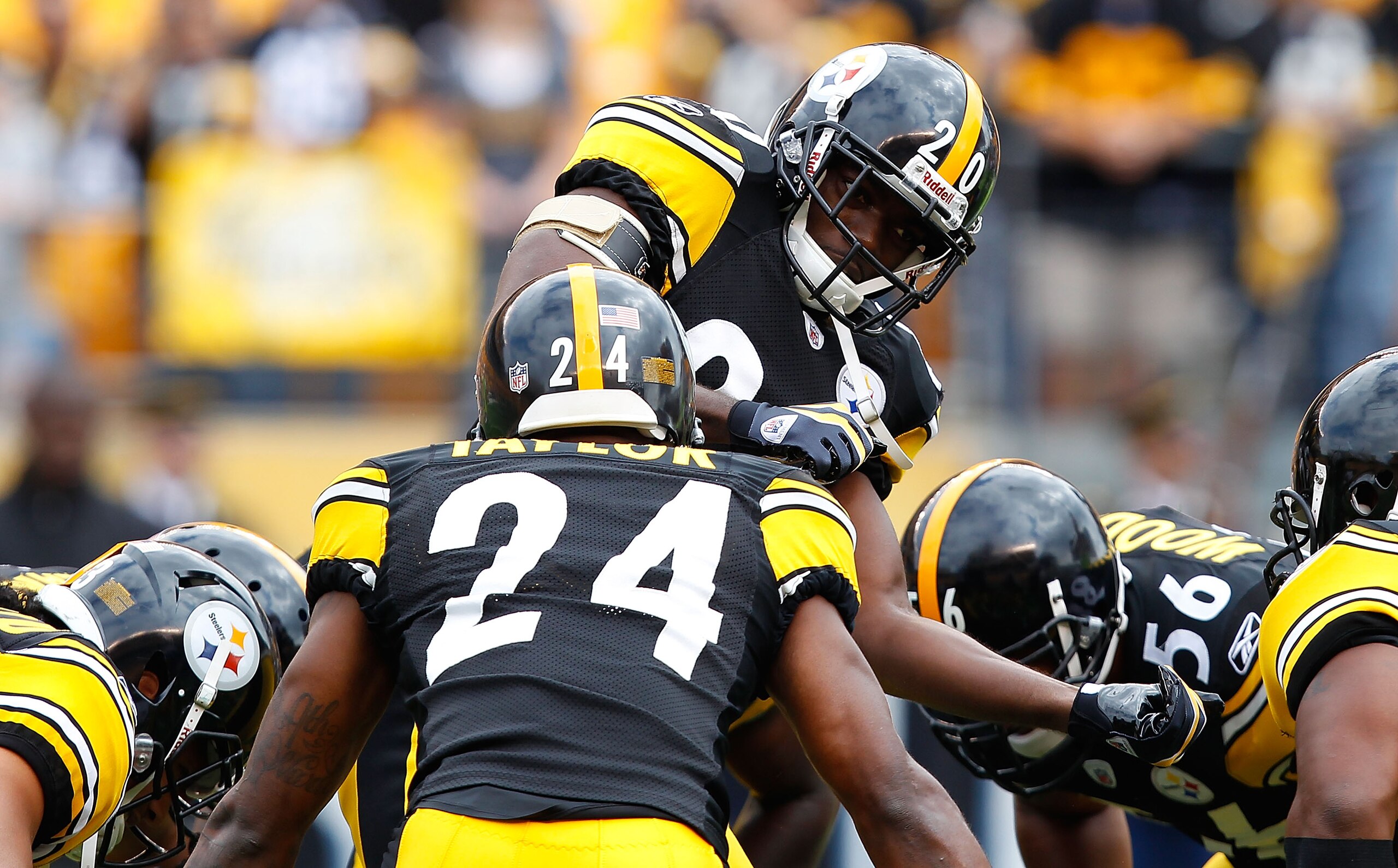PITTSBURGH - SEPTEMBER 12:  Bryant McFadden #20 of the Pittsburgh Steelers leads the defense in a pregame ritual prior to the NFL season opener game against the Atlanta Falcons on September 12, 2010 at Heinz Field in Pittsburgh, Pennsylvania.  (Photo by J