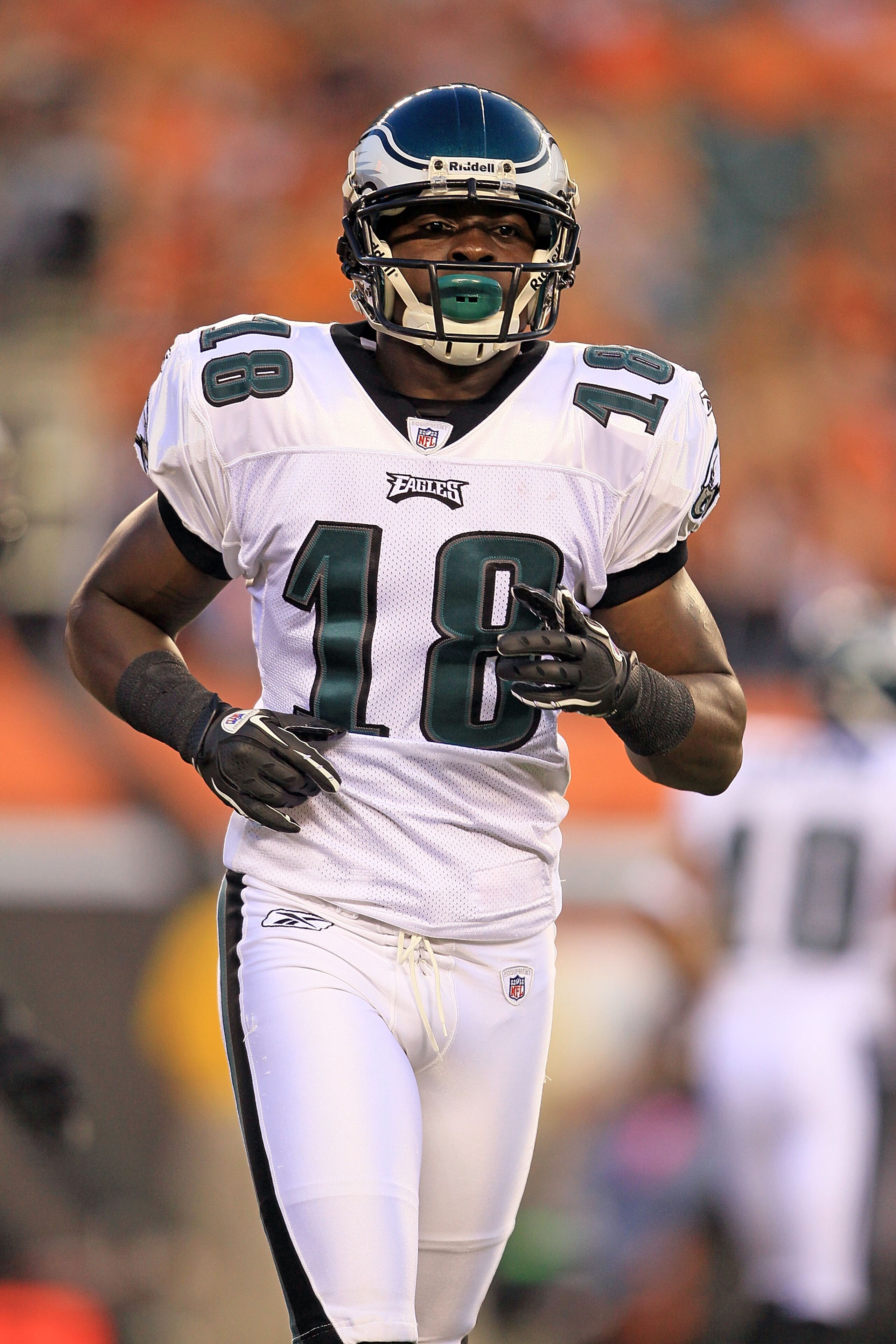 CINCINNATI - AUGUST 20: Jeremy Maclin #18 of the Philadelphia Eagles is pictured during the NFL preseason game against the Cincinnati Bengals at Paul Brown Stadium on August 20, 2010 in Cincinnati, Ohio.  (Photo by Andy Lyons/Getty Images)