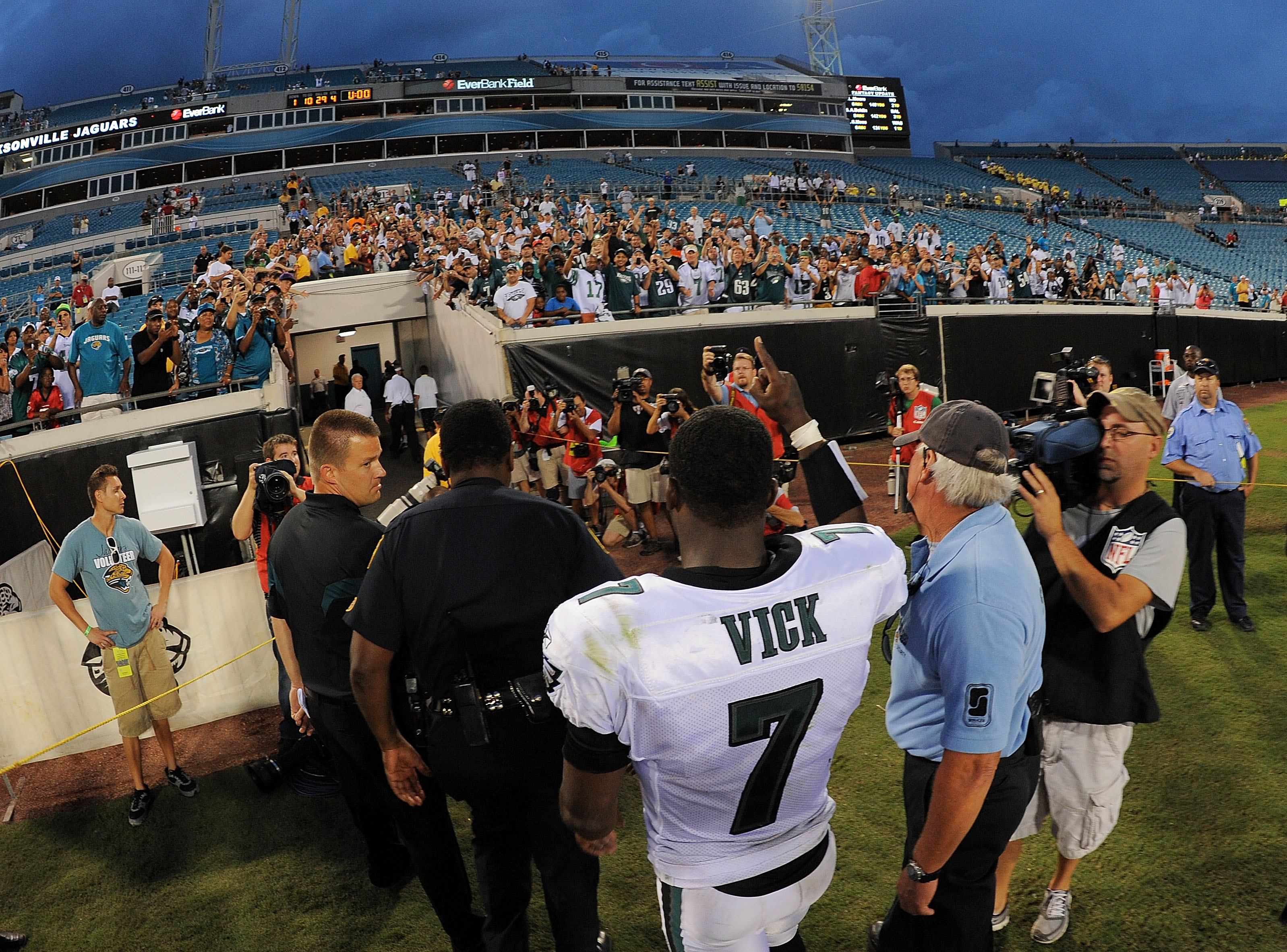 JACKSONVILLE, FL - SEPTEMBER 26:  Quarterback Michael Vick #7 of the Philadelphia Eagles leaves the field after defeating the Jacksonville Jaguars at EverBank Field on September 26, 2010 in Jacksonville, Florida. The Eagles defeated the Jaguars 28-3.  (Ph