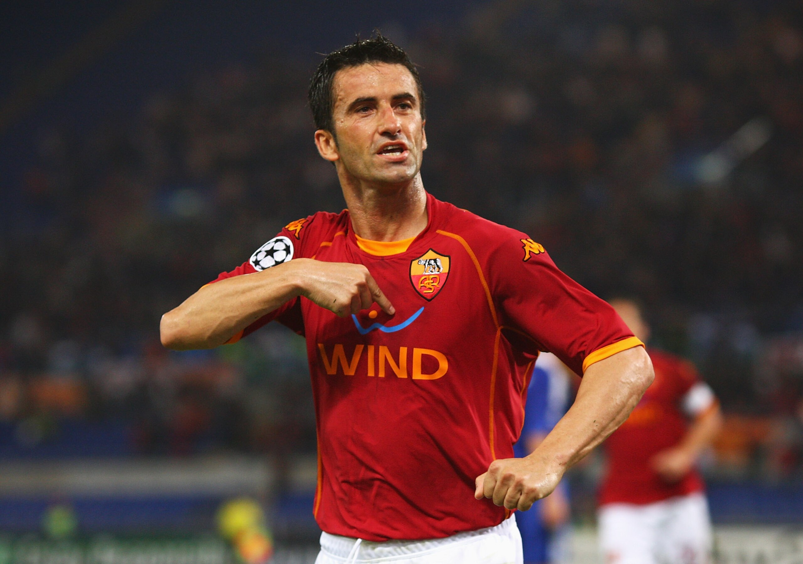 ROME - NOVEMBER 04: Christian Panucci of Roma celebrates scoring the opening goal during the UEFA Champions League Group A match between AS Roma and Chelsea at the Stadio Olimpico on November 4, 2008 in Rome, Italy. (Photo by Jamie McDonald/Getty Images ROME - NOVEMBER 04: Christian Panucci of Roma celebrates scoring the opening goal during the UEFA Champions League Group A match between AS Roma and Chelsea at the Stadio Olimpico on November 4, 2008 in Rome, Italy. (Photo by Jamie McDonald/Getty Images