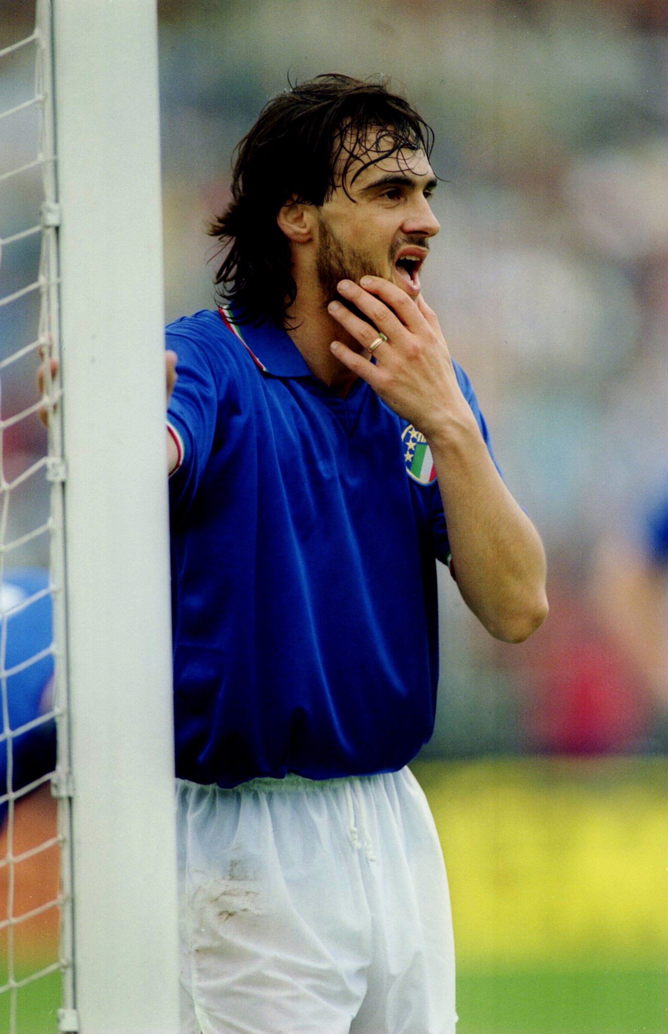 12 JUN 1991: A PICTURE SHOWING GIUSEPPE GIANNINI OF THE ITALY SOCCER TEAM DURING THEIR FRIENDLY MATCH AGAINST DENMARK Mandatory Credit: Shaun Botterill/ALLSPORT 12 JUN 1991: A PICTURE SHOWING GIUSEPPE GIANNINI OF THE ITALY SOCCER TEAM DURING THEIR FRIENDLY MATCH AGAINST DENMARK Mandatory Credit: Shaun Botterill/ALLSPORT