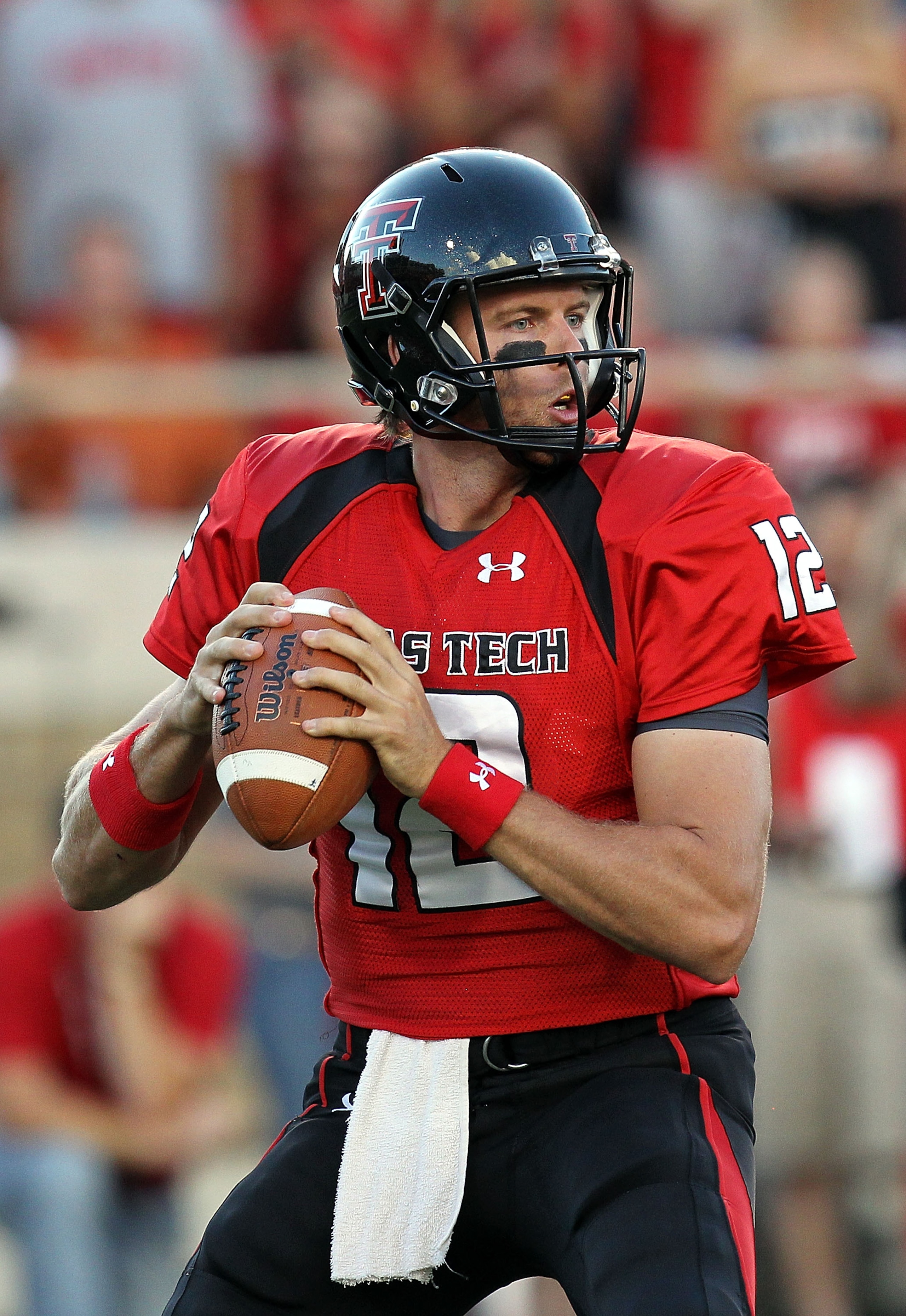 LUBBOCK, TX - SEPTEMBER 18: Quarterback Taylor Potts #12 of the Texas Tech Red Raiders against the Texas Longhorns at Jones AT&T Stadium on September 18, 2010 in Lubbock, Texas. (Photo by Ronald Martinez/Getty Images) LUBBOCK, TX - SEPTEMBER 18: Quarterback Taylor Potts #12 of the Texas Tech Red Raiders against the Texas Longhorns at Jones AT&T Stadium on September 18, 2010 in Lubbock, Texas. (Photo by Ronald Martinez/Getty Images)