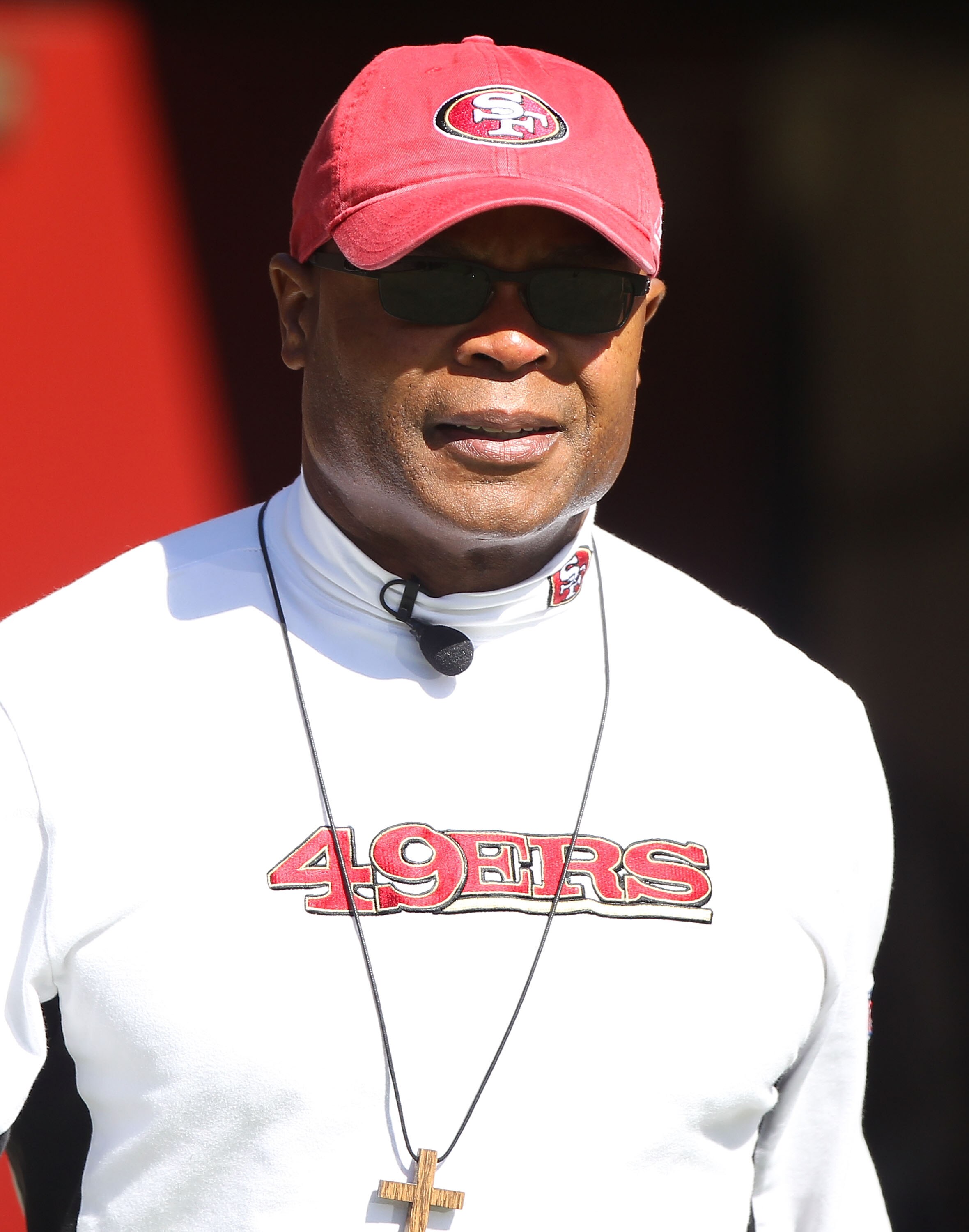 SAN FRANCISCO - AUGUST 22:  Head coach Mike Singletary of the San Francisco 49er looks on against the Minnesota Vikings during an NFL pre-season game at Candlestick Park on August 22, 2010 in San Francisco, California.  (Photo by Jed Jacobsohn/Getty Image
