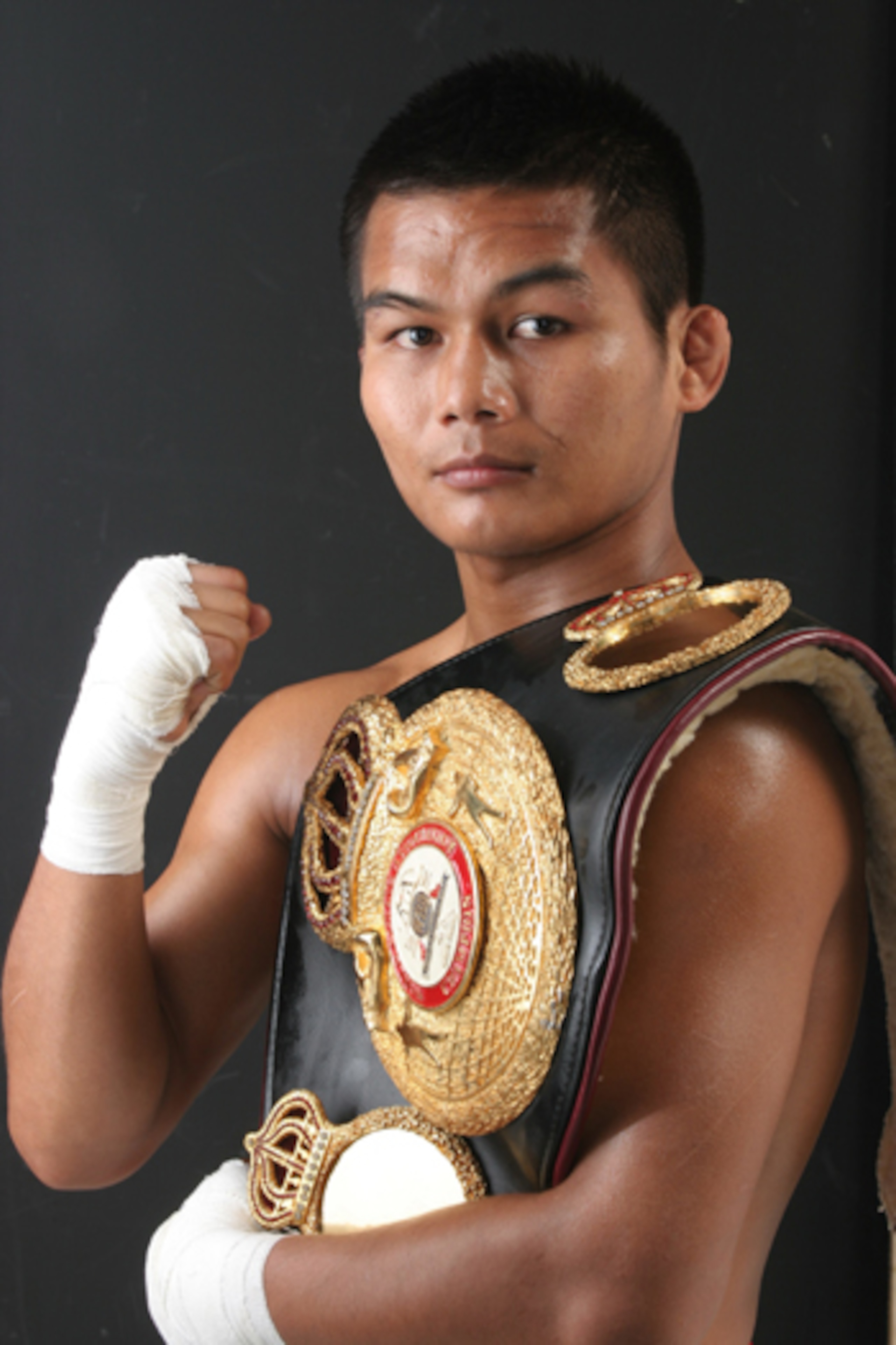 Poonsawat Kratingaenggym.  Photo: BadLeftHook.com
