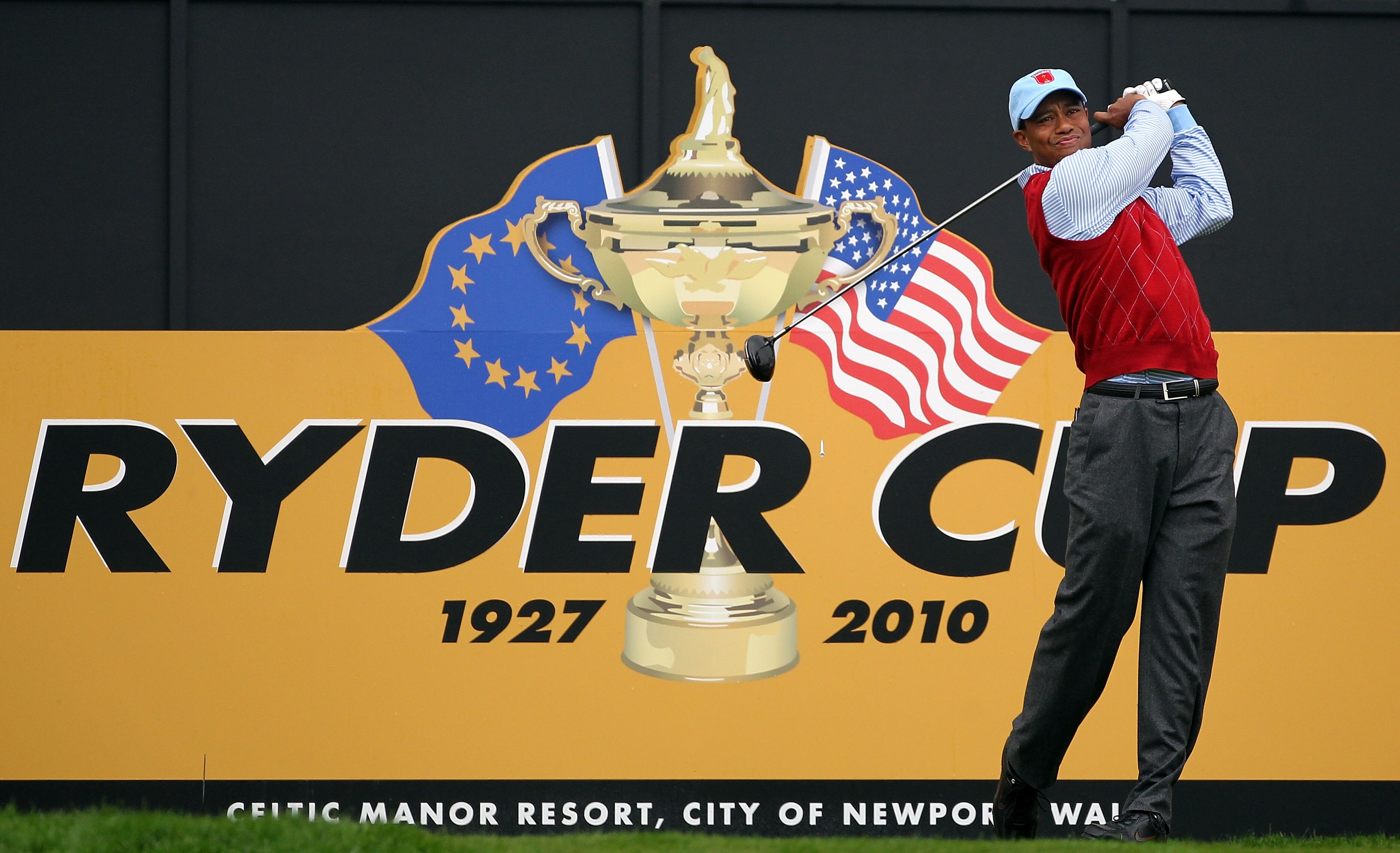 NEWPORT, WALES - SEPTEMBER 28:  Tiger Woods of the USA tees off during a practice round prior to the 2010 Ryder Cup at the Celtic Manor Resort on September 28, 2010 in Newport, Wales.  (Photo by Andy Lyons/Getty Images)