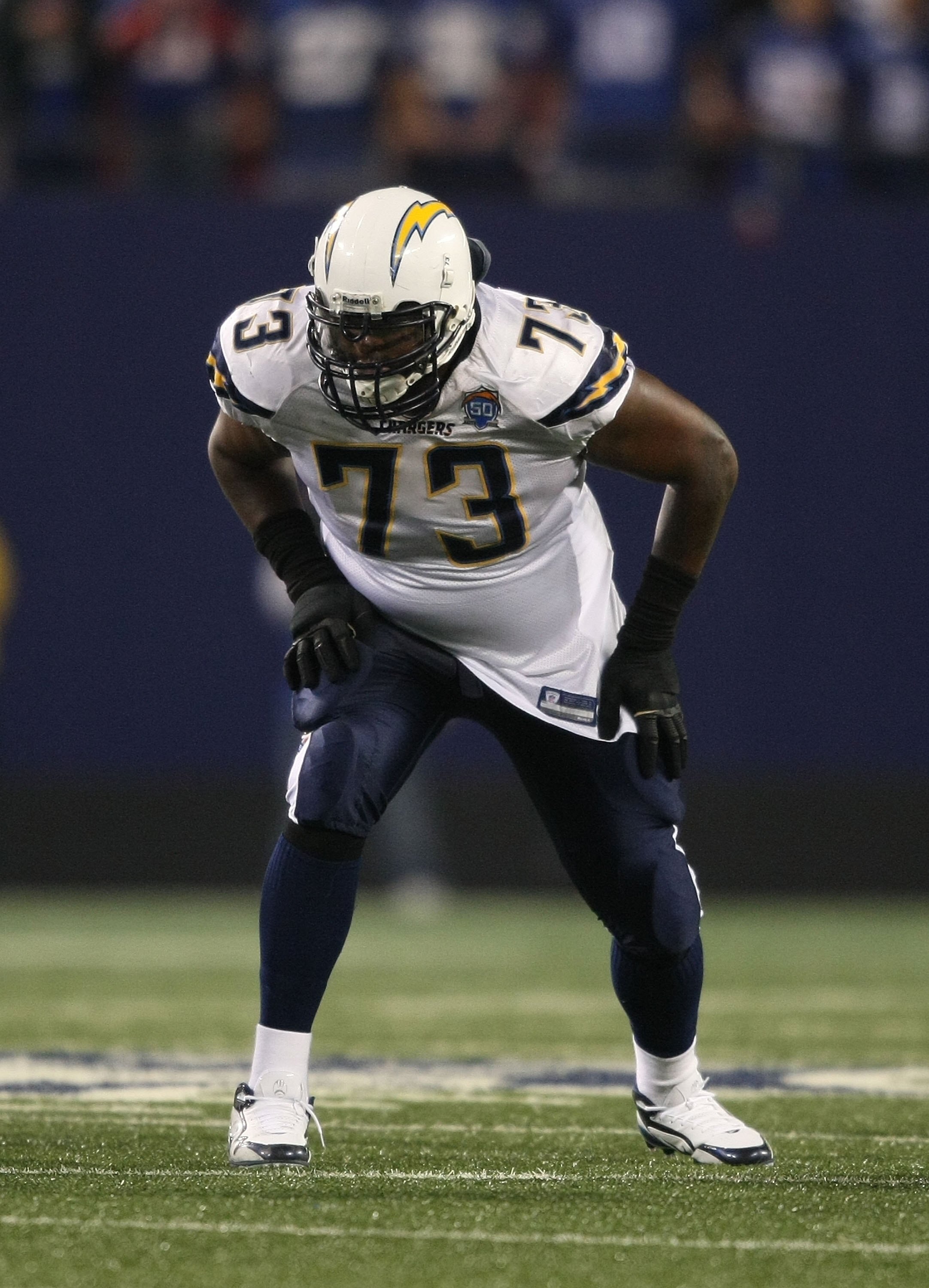 EAST RUTHERFORD, NJ - NOVEMBER 8:  Marcus McNeill #73 of the San Diego Chargers against the New York Giants at Giants Stadium on November 8, 2009 in East Rutherford, New Jersey. The Chargers defeated the Giants 21-20.  (Photo by Nick Laham/Getty Images)