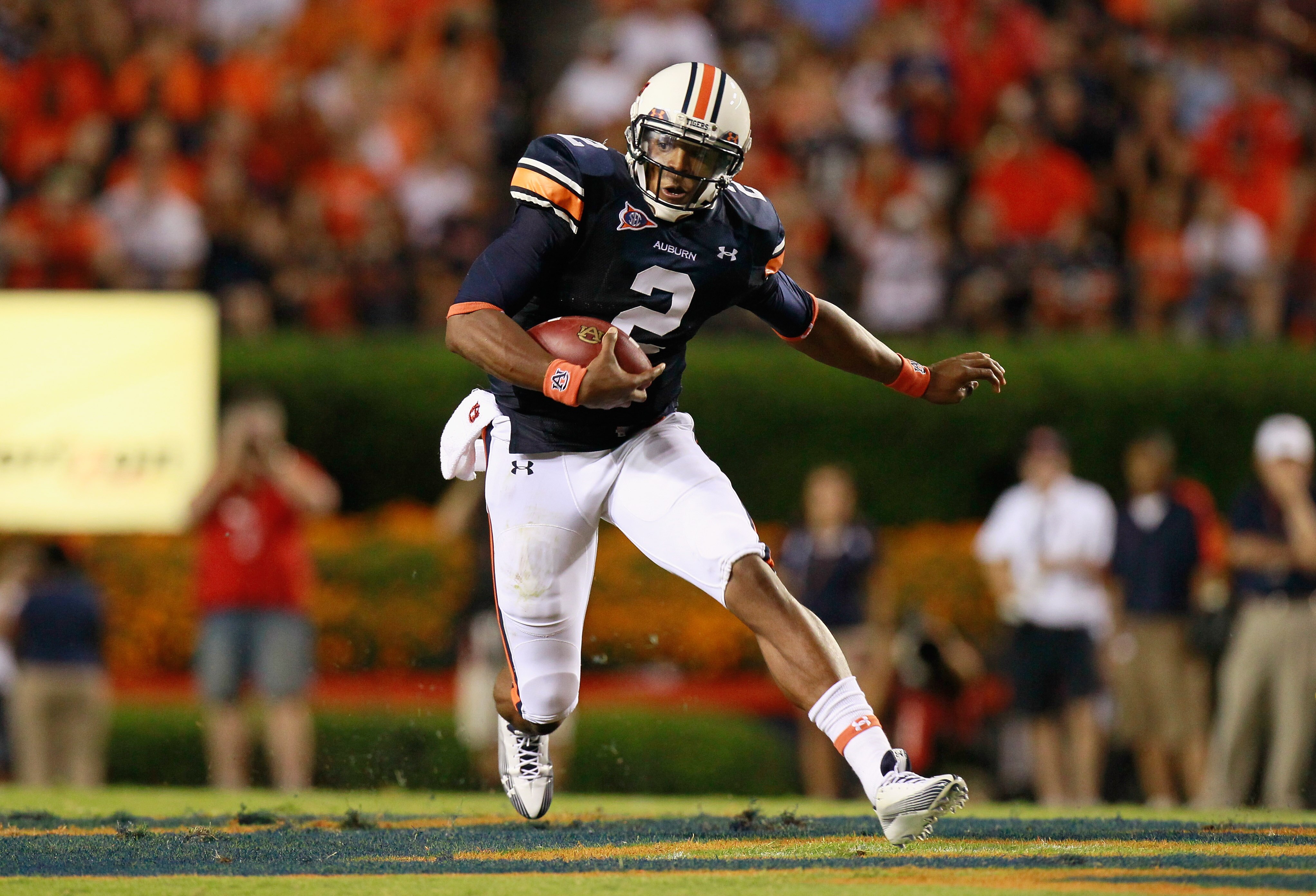 AUBURN, AL - SEPTEMBER 25:  Quarterback Cameron Newton #2 of the Auburn Tigers rushes upfield against the South Carolina Gamecocks at Jordan-Hare Stadium on September 25, 2010 in Auburn, Alabama.  (Photo by Kevin C. Cox/Getty Images)