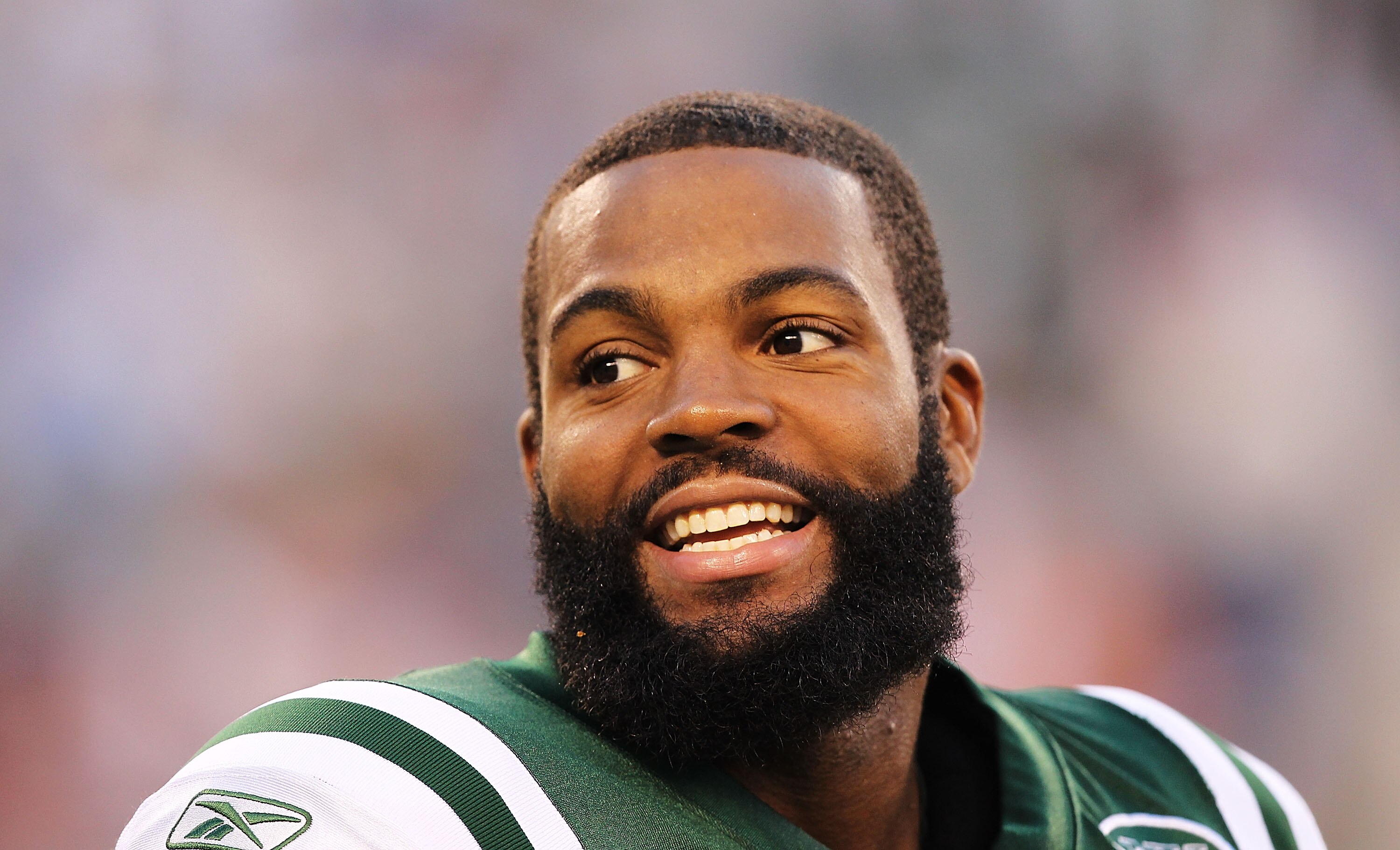 EAST RUTHERFORD, NJ - AUGUST 27:  Braylon Edwards #17 of the New York Jets in action against the Washington Redskins  during their preseason game on August 27, 2010 at the New Meadowlands Stadium  in East Rutherford, New Jersey.  (Photo by Al Bello/Getty 