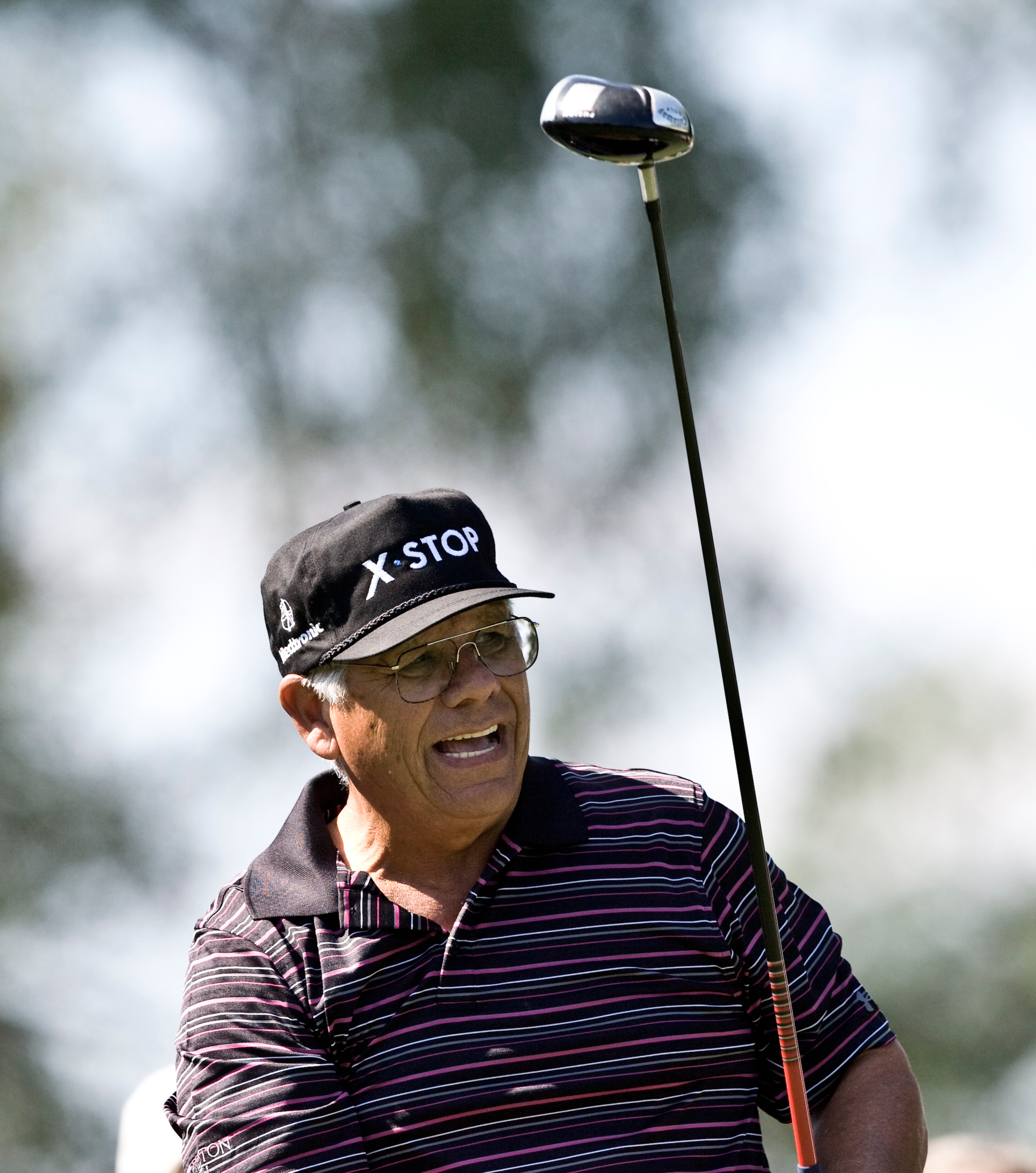 THE WOODLANDS, TX - OCTOBER 16: Lee Trevino reacts to his tee shot off the third hole during the first round of the Administaff Small Business Classic on October 16, 2009 in The Woodlands, Texas.  (Photo by Bob Levey/Getty Images)