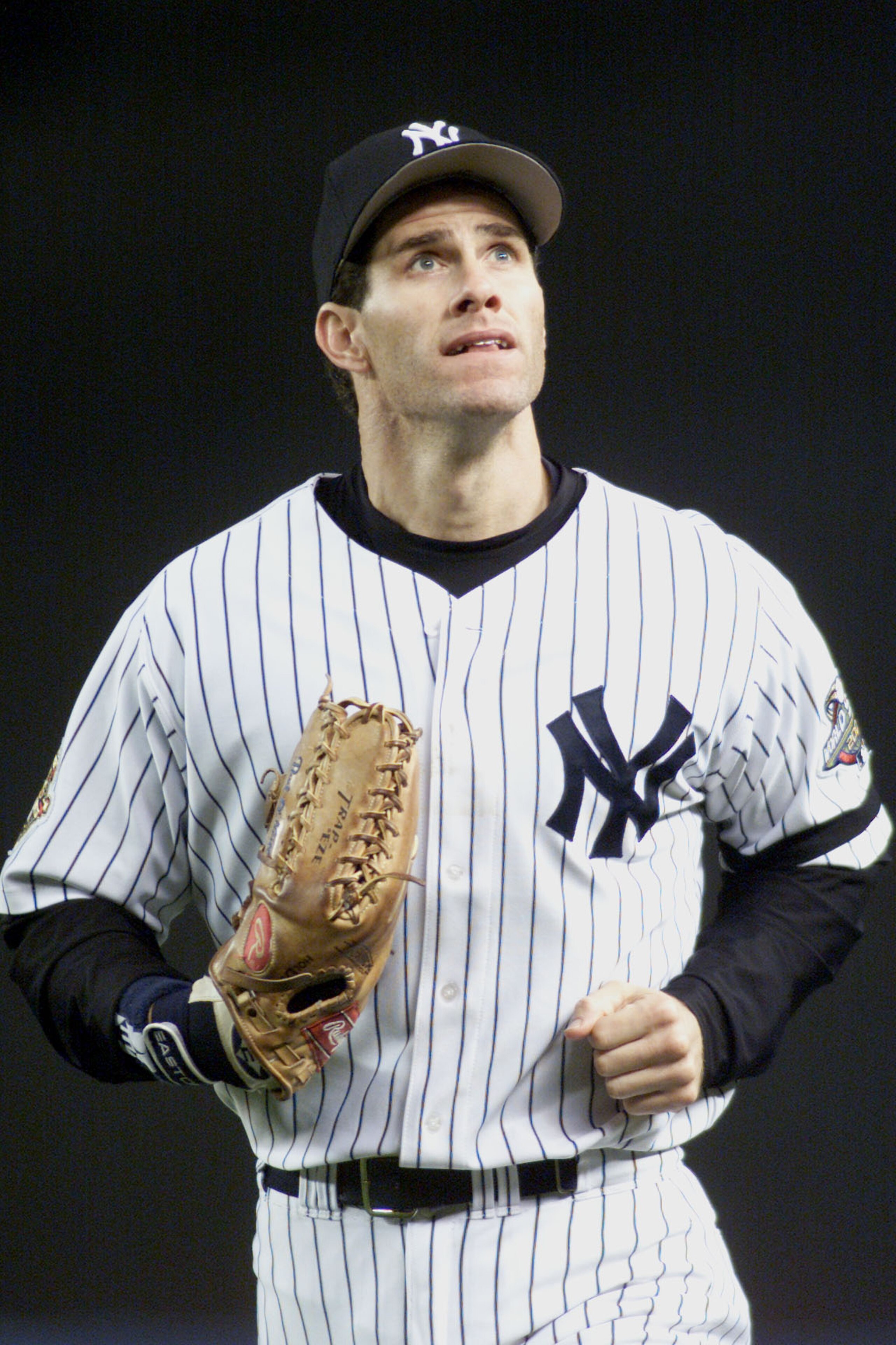 1 Nov 2001:   Paul O''Neill #21 right fielder of the New York Yankees runs off the field after playing his position for probably the last time at Yankee Stadium before his expected retirement, during the ninth inning of game five of the 2001 World Series
