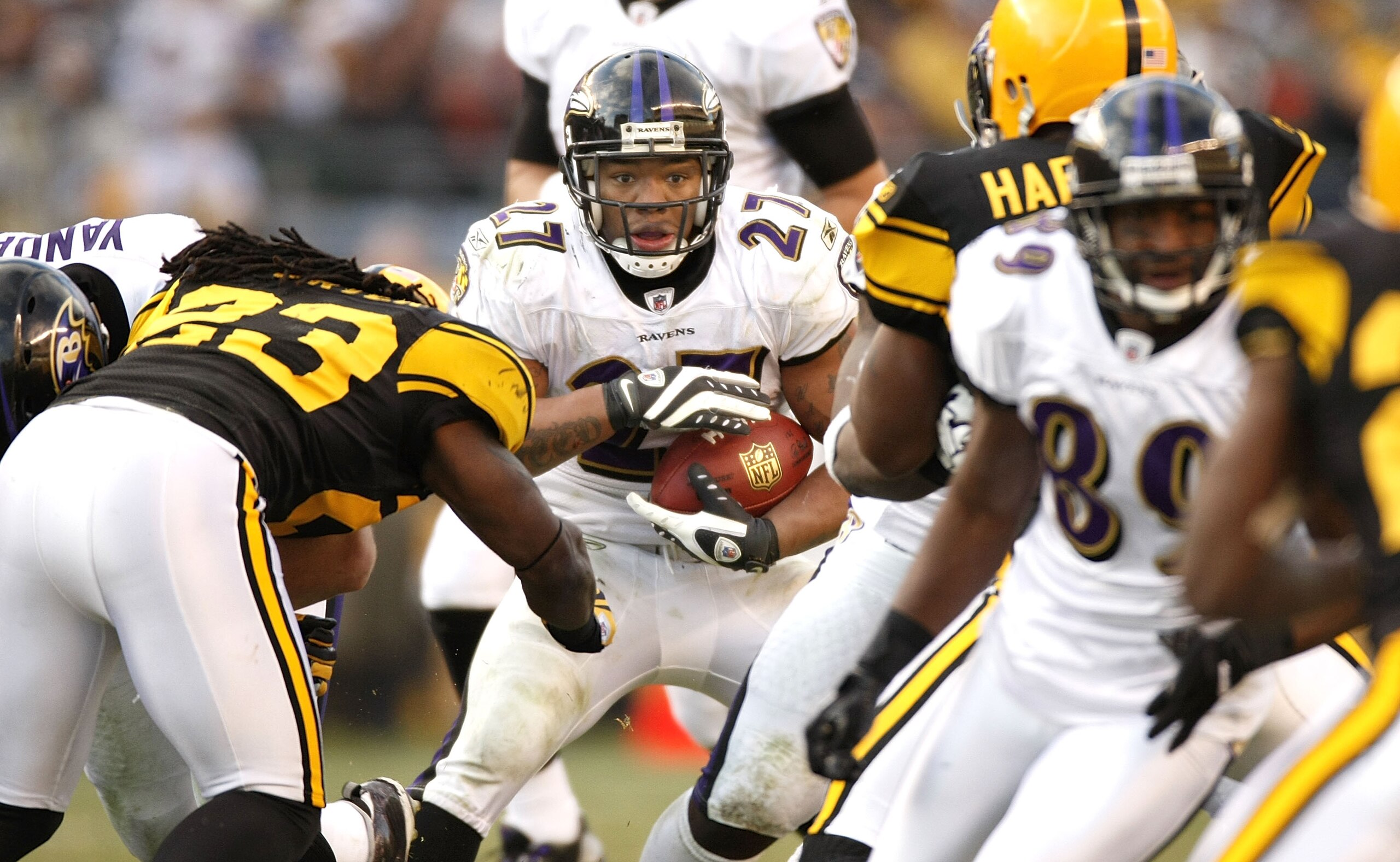 PITTSBURGH - DECEMBER 27:  Ray Rice #27 of the Baltimore Ravens looks for yards during a third quarter run against the Pittsburgh Steelers on December 27, 2009 at Heinz Field in Pittsburgh, Pennsylvania. Pittsburgh won the game 23-20.  (Photo by Gregory S