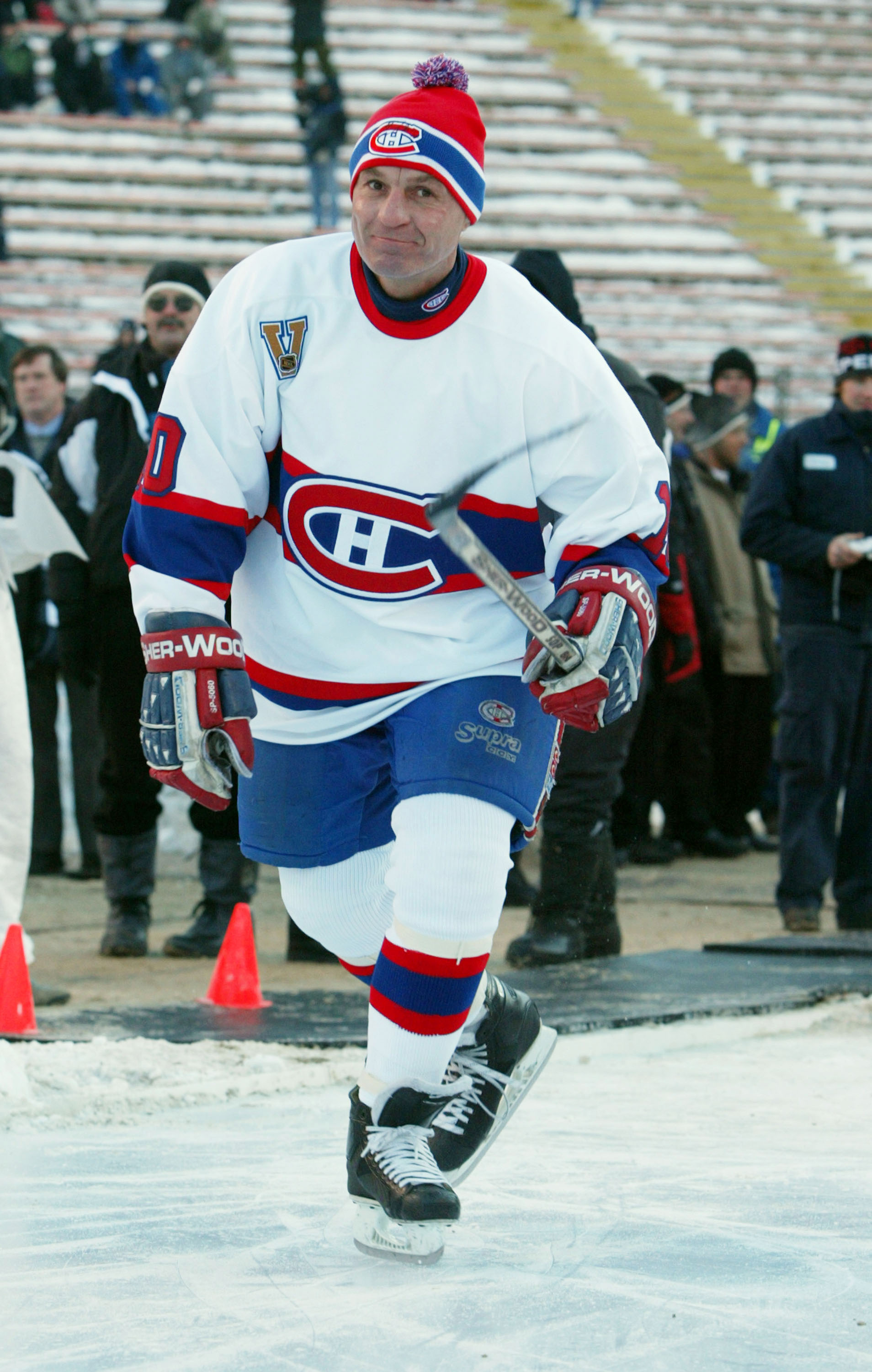 EDMONTON, CANADA - NOVEMBER 22:  Guy Lafleur #10 of the Montreal Canadiens skates onto the ice before taking on the Edmonton Oilers during the Molson Canadien Heritage Classic Megastars Game on November 22, 2003 at Commonwealth Stadium in Edmonton, Canada
