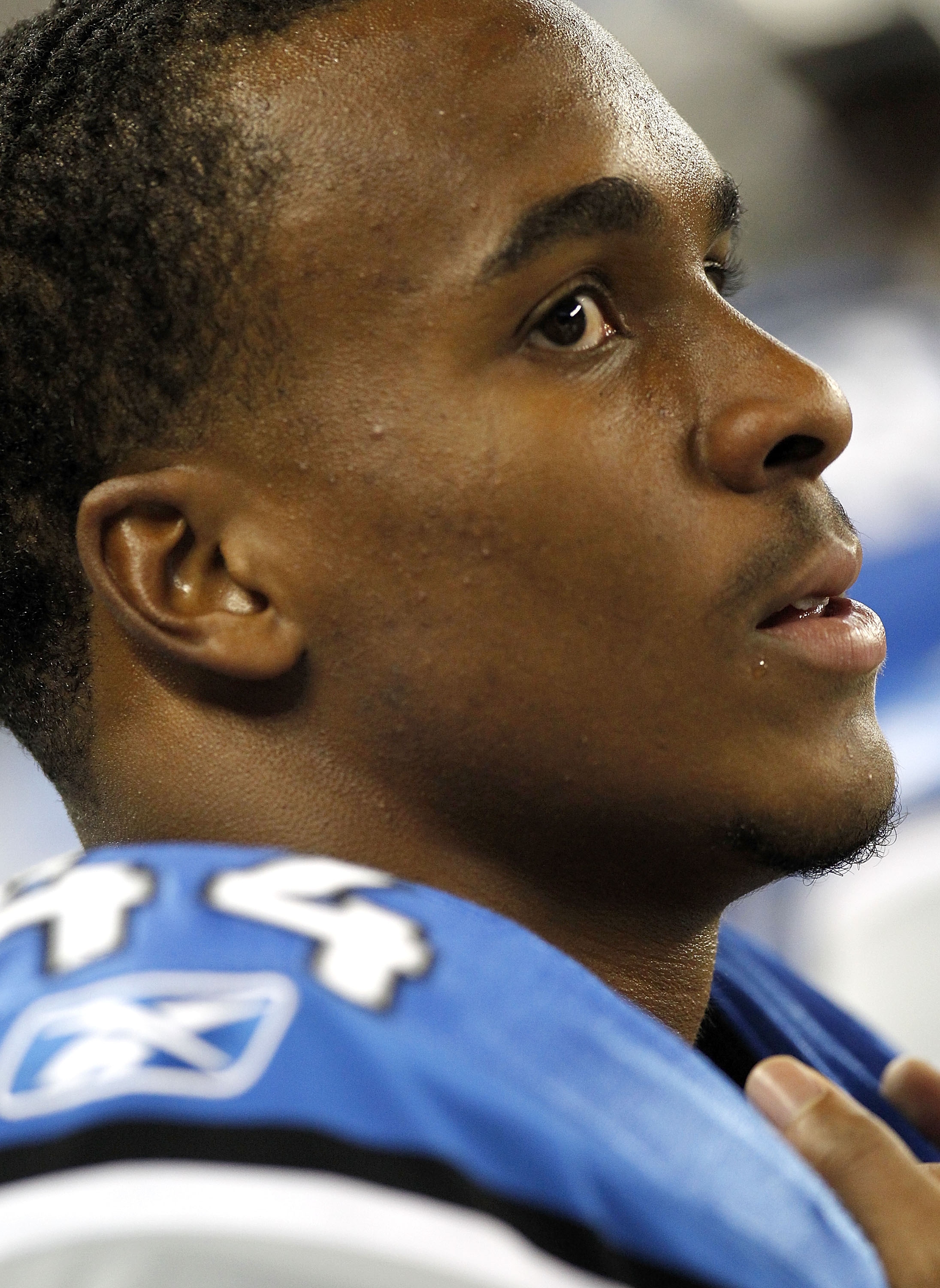 DETROIT - AUGUST 28:  Jahvid Best #44 of the Detroit Lions looks on during the first quarter while playing the Cleveland Browns during a preseason game on August 28, 2010 at Ford Field in Detroit, Michigan.  (Photo by Gregory Shamus/Getty Images)