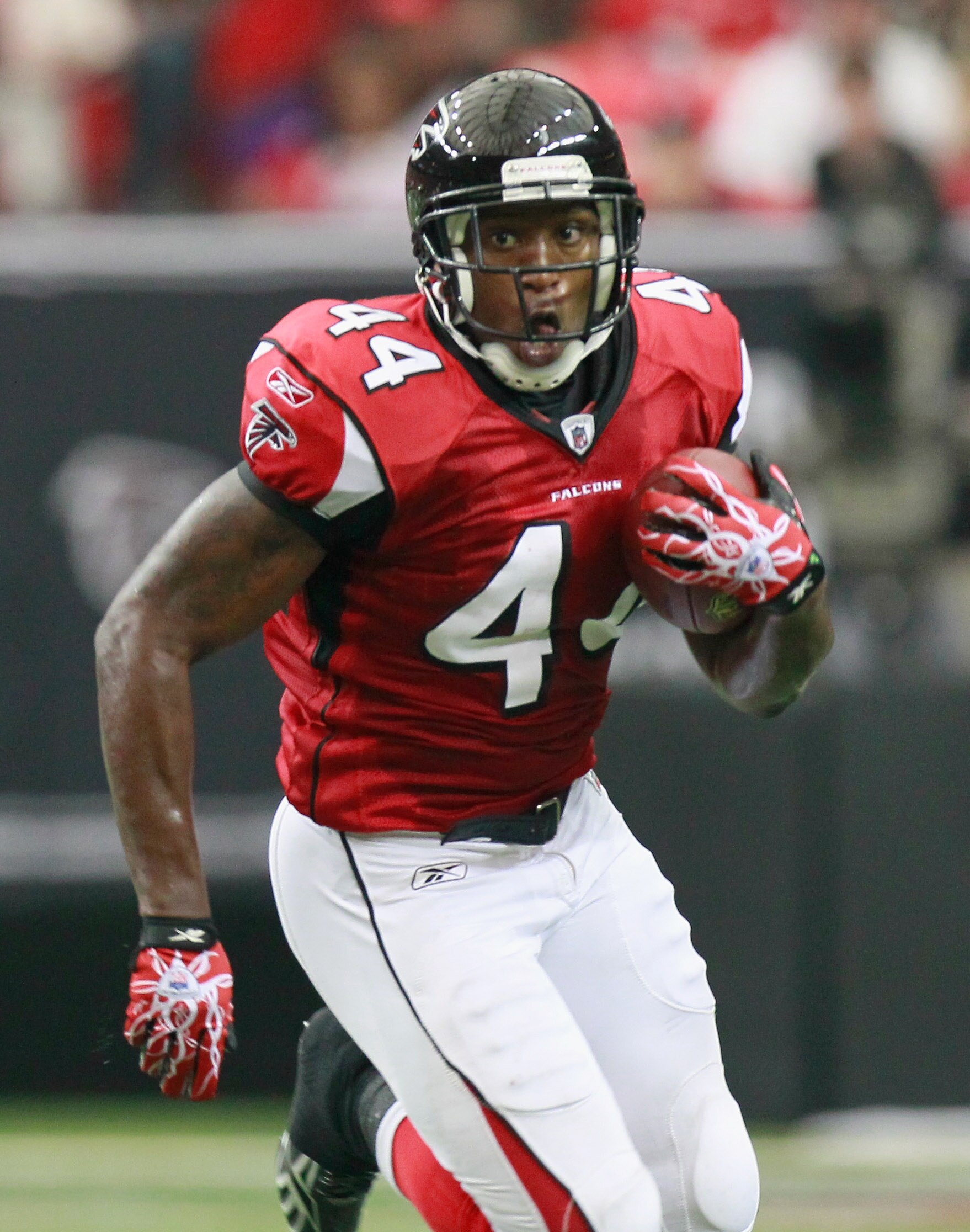 ATLANTA - SEPTEMBER 19:  Jason Snelling #44 of the Atlanta Falcons against the Arizona Cardinals at Georgia Dome on September 19, 2010 in Atlanta, Georgia.  (Photo by Kevin C. Cox/Getty Images)
