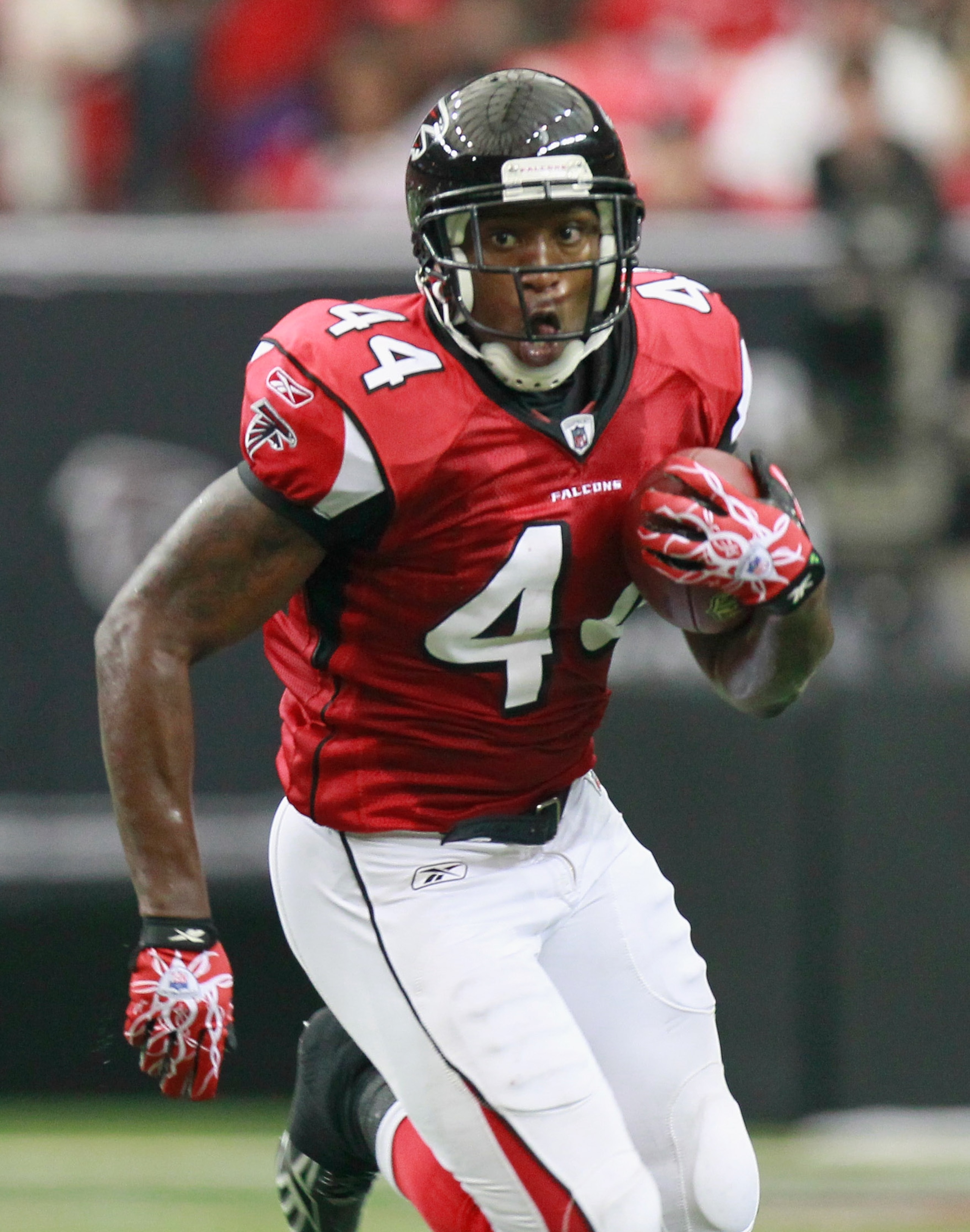 ATLANTA - SEPTEMBER 19:  Jason Snelling #44 of the Atlanta Falcons against the Arizona Cardinals at Georgia Dome on September 19, 2010 in Atlanta, Georgia.  (Photo by Kevin C. Cox/Getty Images)