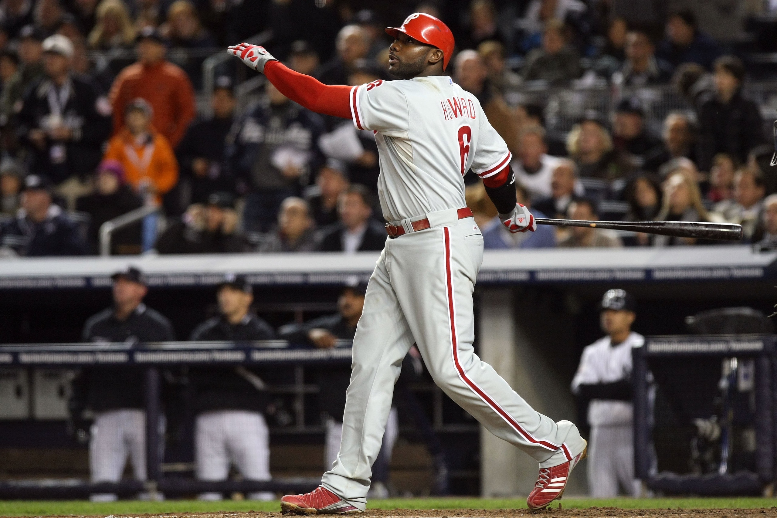 NEW YORK - NOVEMBER 04:  Ryan Howard #6 of the Philadelphia Phillies bats against the New York Yankees in Game Six of the 2009 MLB World Series at Yankee Stadium on November 4, 2009 in the Bronx borough of New York City. The Yankees won 7-3. (Photo by Nic