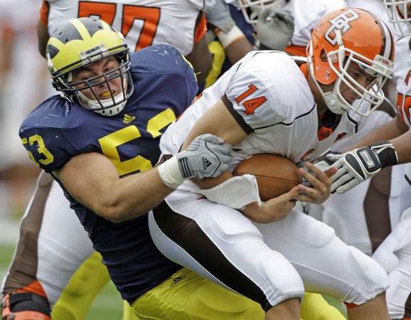 VanBergen gets a sack v Bowling Green -Freep.com