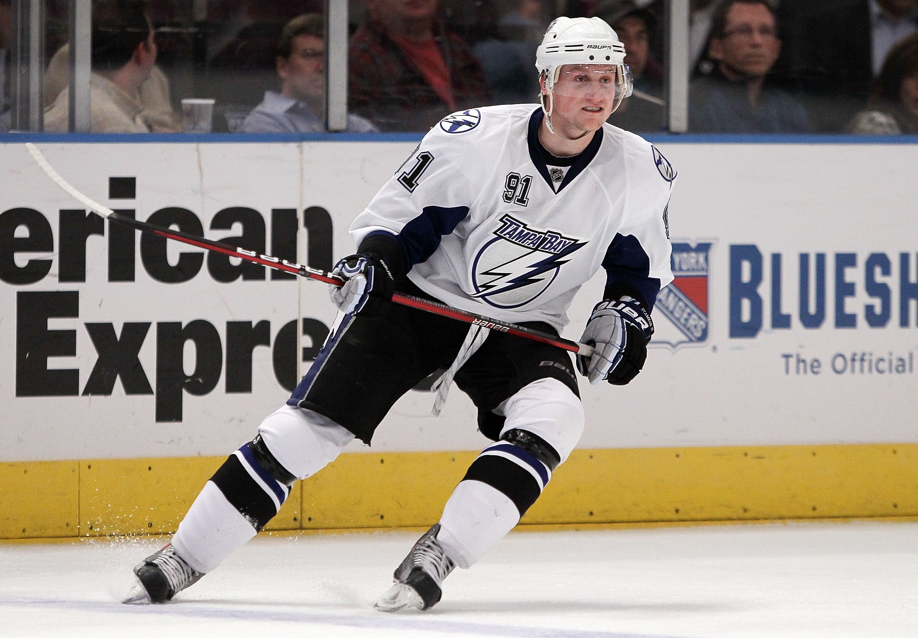 NEW YORK - JANUARY 19:  Steven Stamkos #91 of the Tampa Bay Lightning skates against the New York Rangers on January 19, 2010 at Madison Square Garden in New York City.  (Photo by Jim McIsaac/Getty Images)