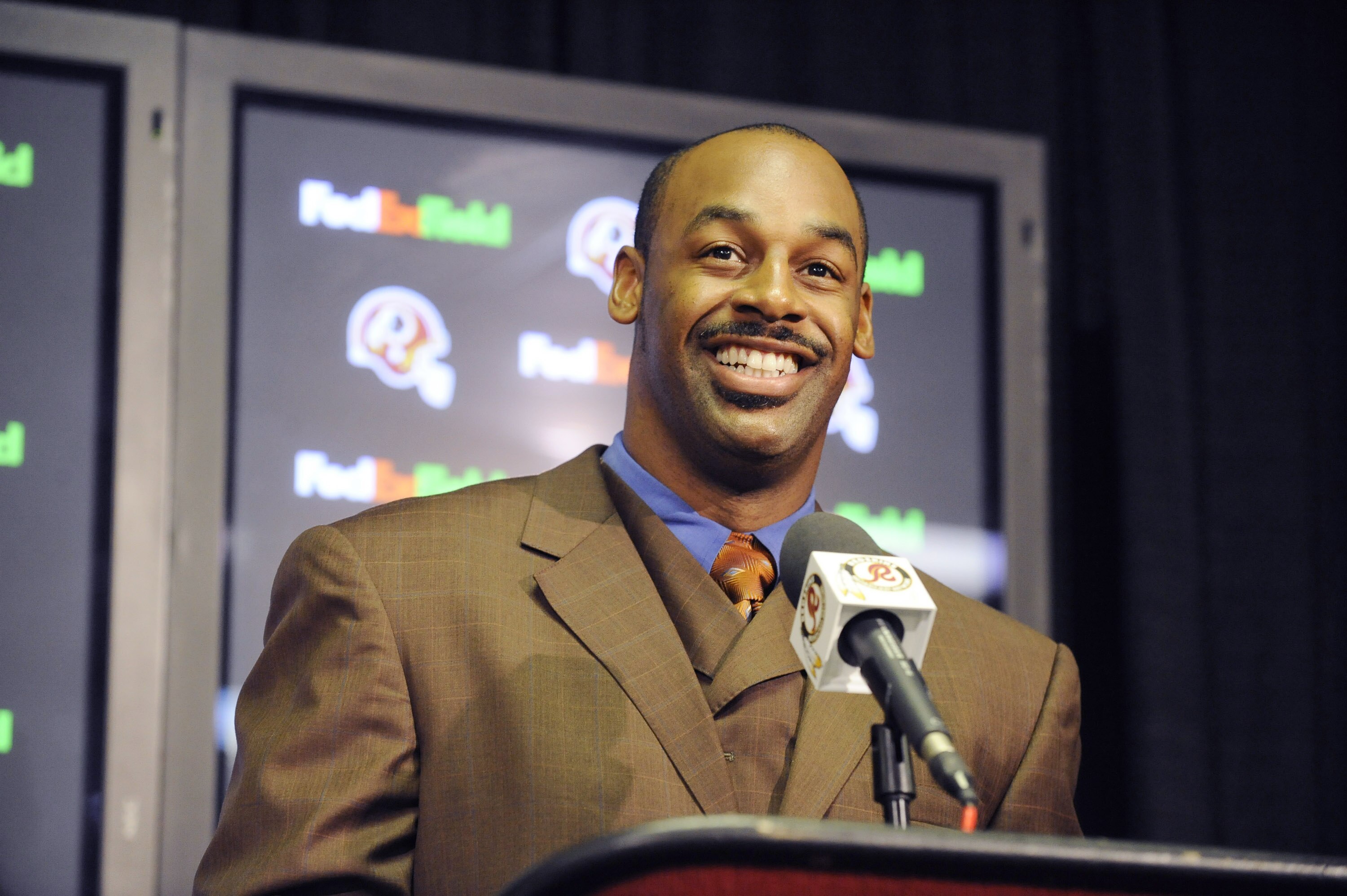 ASHURN, VA - APRIL 6:  Donovan McNabb speaks at a press conference where he was introduced by the Washington Redskins on April 6, 2010 at Redskin Park in Ashburn, Virginia.  (Photo by Mitchell Layton/Getty Images)