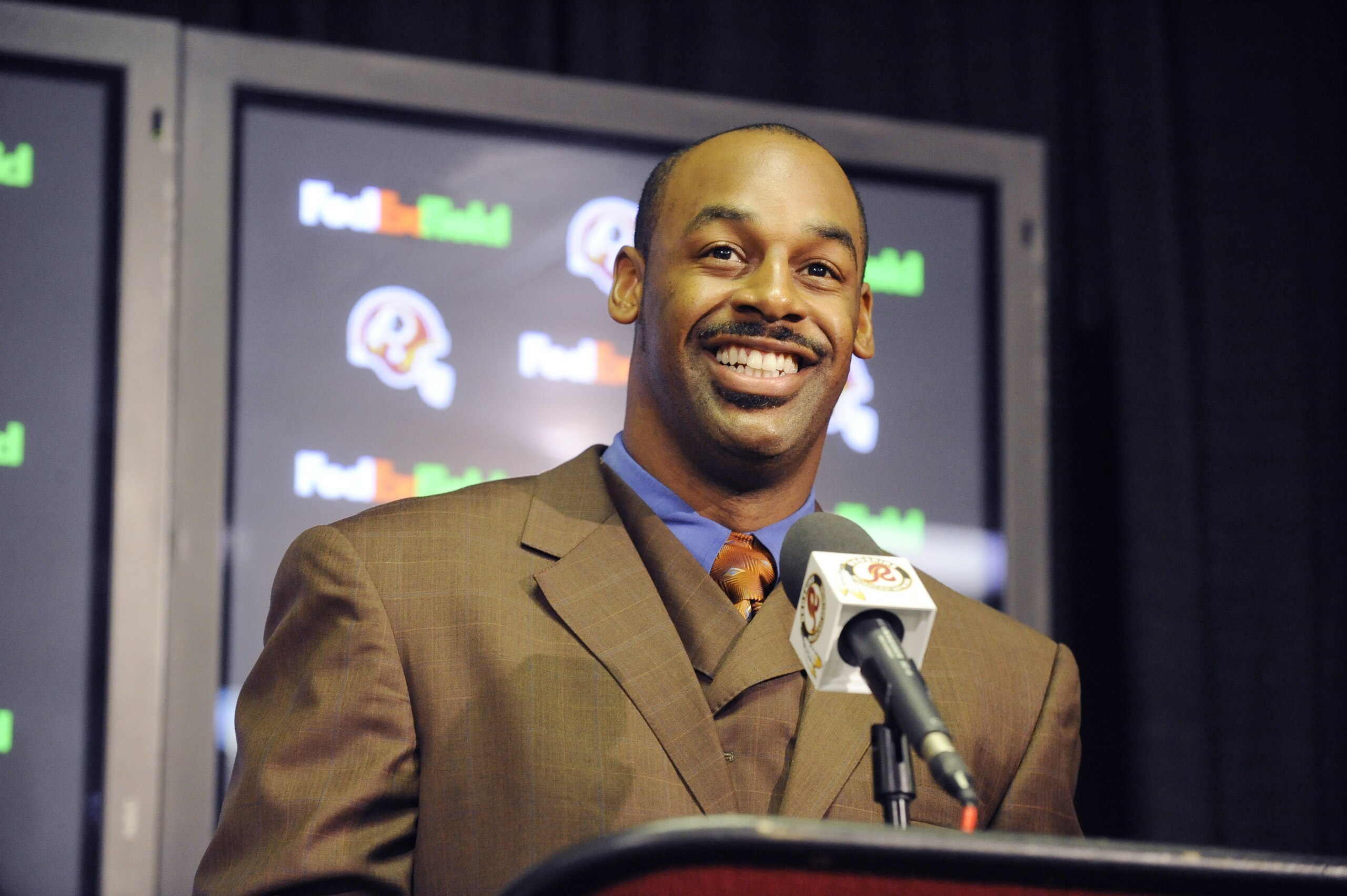 ASHURN, VA - APRIL 6:  Donovan McNabb speaks at a press conference where he was introduced by the Washington Redskins on April 6, 2010 at Redskin Park in Ashburn, Virginia.  (Photo by Mitchell Layton/Getty Images)