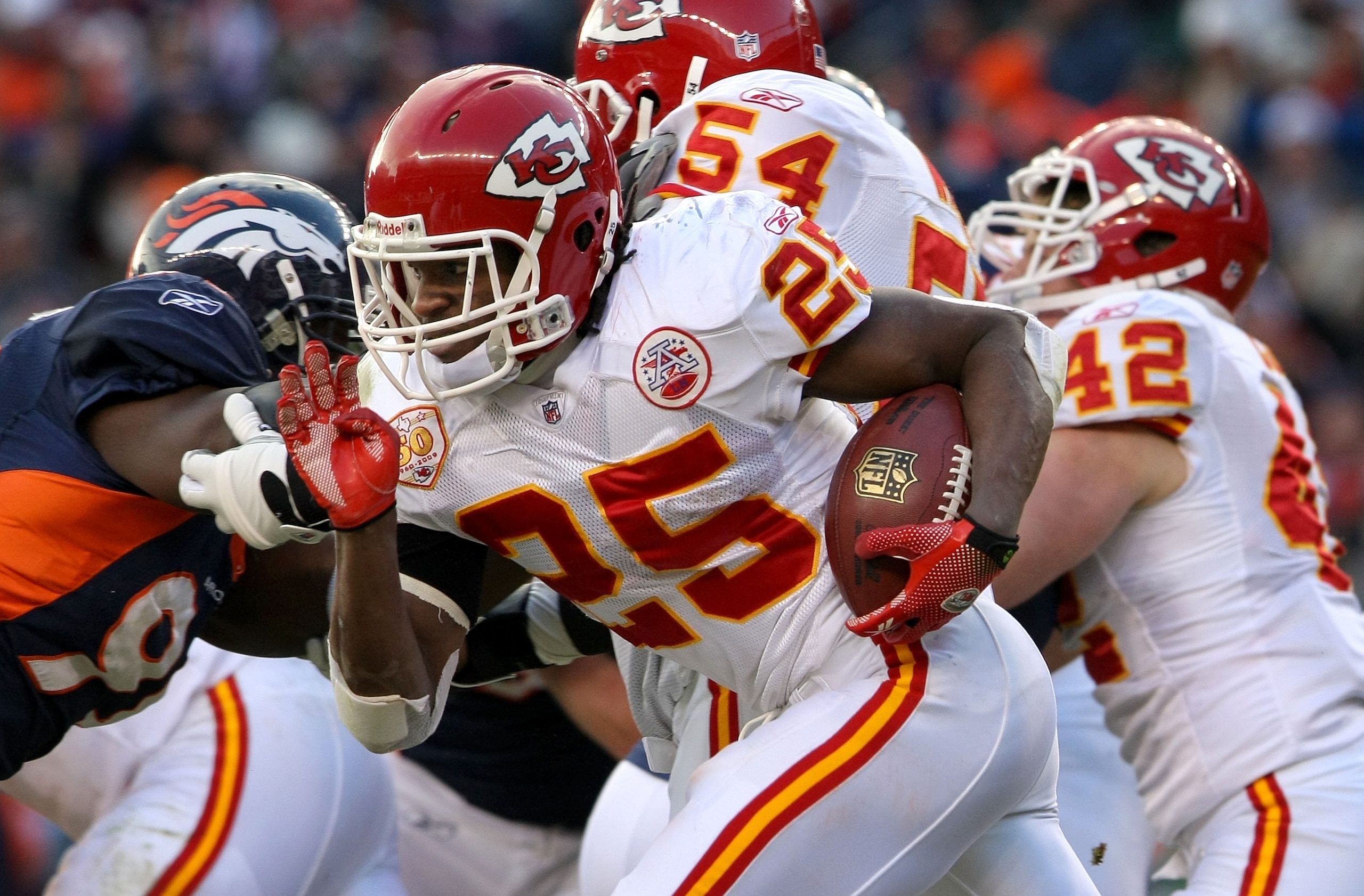 DENVER - JANUARY 03: Jamaal Charles #25 of the Kansas City Chiefs rushes against the Denver Broncos at Invesco Field at Mile High on January 3, 2010 in Denver, Colorado. (Photo by Doug Pensinger/Getty Images) DENVER - JANUARY 03: Jamaal Charles #25 of the Kansas City Chiefs rushes against the Denver Broncos at Invesco Field at Mile High on January 3, 2010 in Denver, Colorado. (Photo by Doug Pensinger/Getty Images)