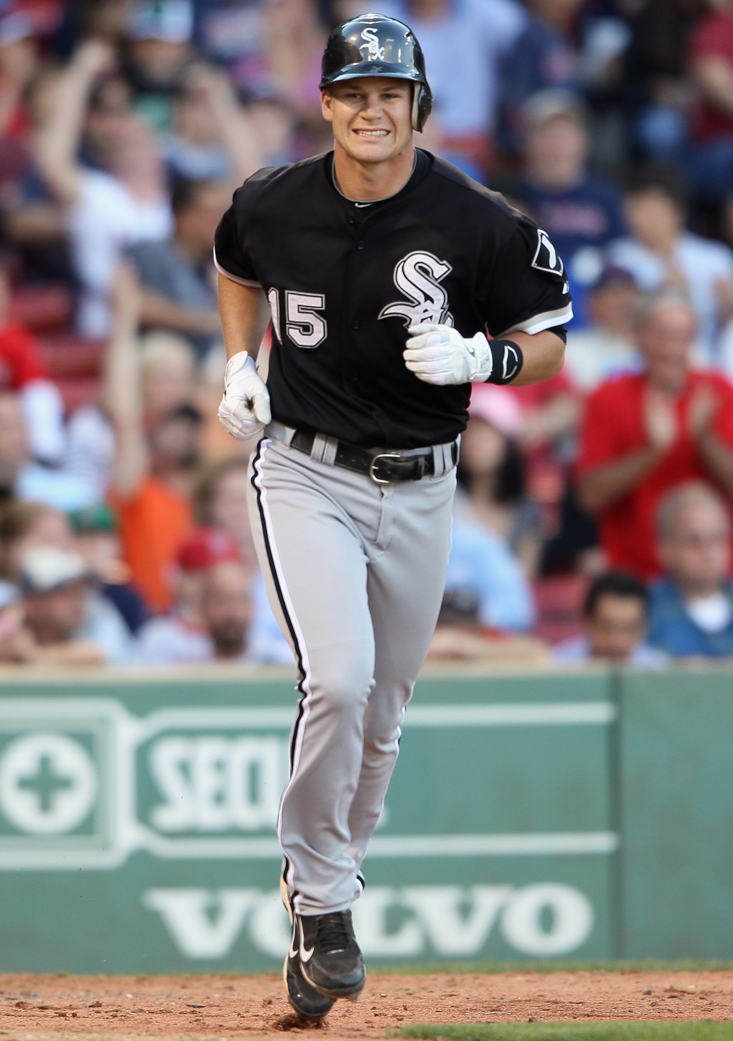 BOSTON - SEPTEMBER 05:  Gordon Beckham #15 of the Chicago White Sox is unintentionally walked with the bases loaded to score the game winning run in ninth inning against the Boston Red Sox September 5, 2010 at Fenway Park in Boston, Massachusetts. Ramon C