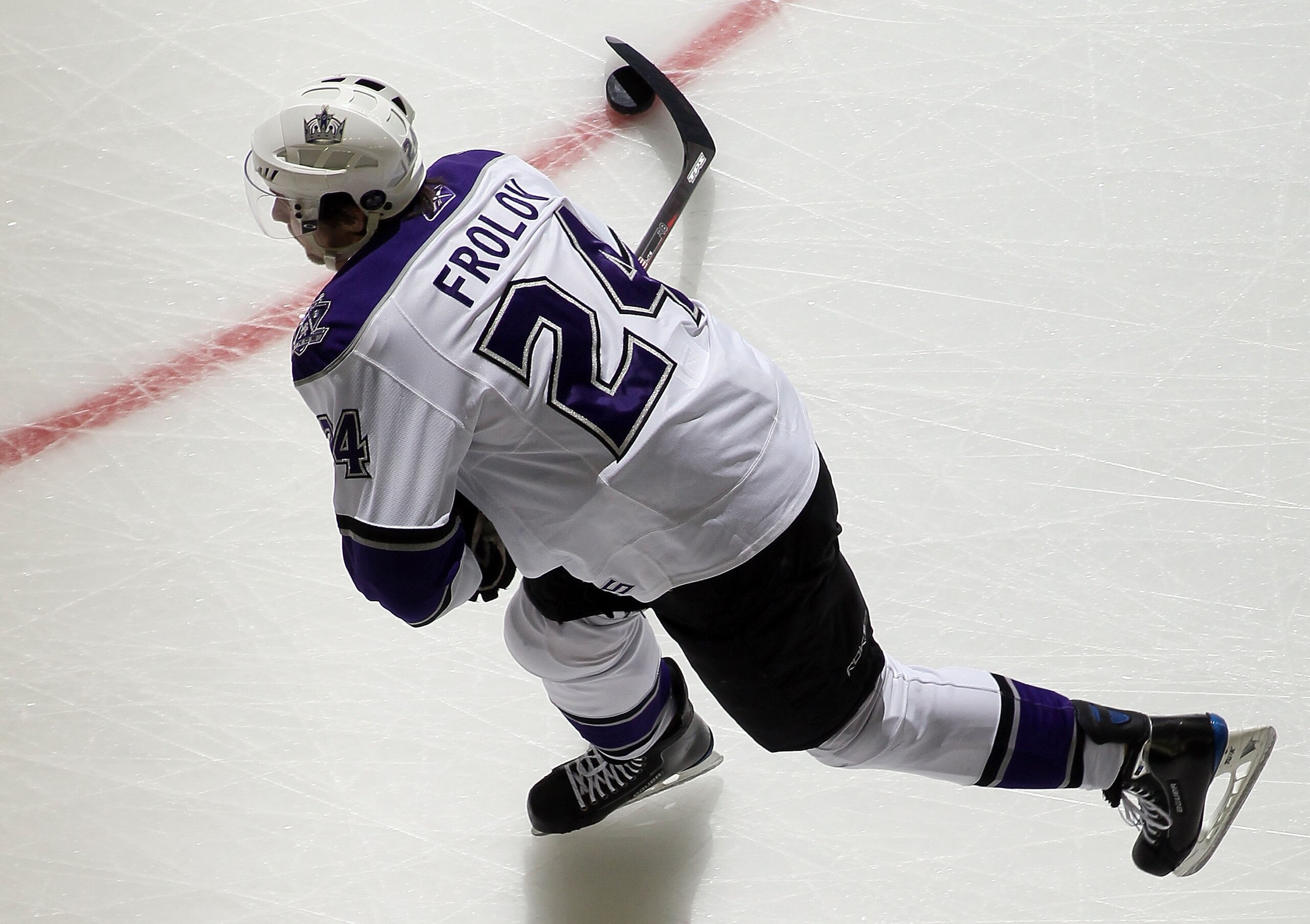 NEWARK, NJ - JANUARY 31:  Alexander Frolov #24 of the Los Angeles Kings warms up before playing against the New Jersey Devils at the Prudential Center on January 31, 2010 in Newark, New Jersey.  (Photo by Jim McIsaac/Getty Images)