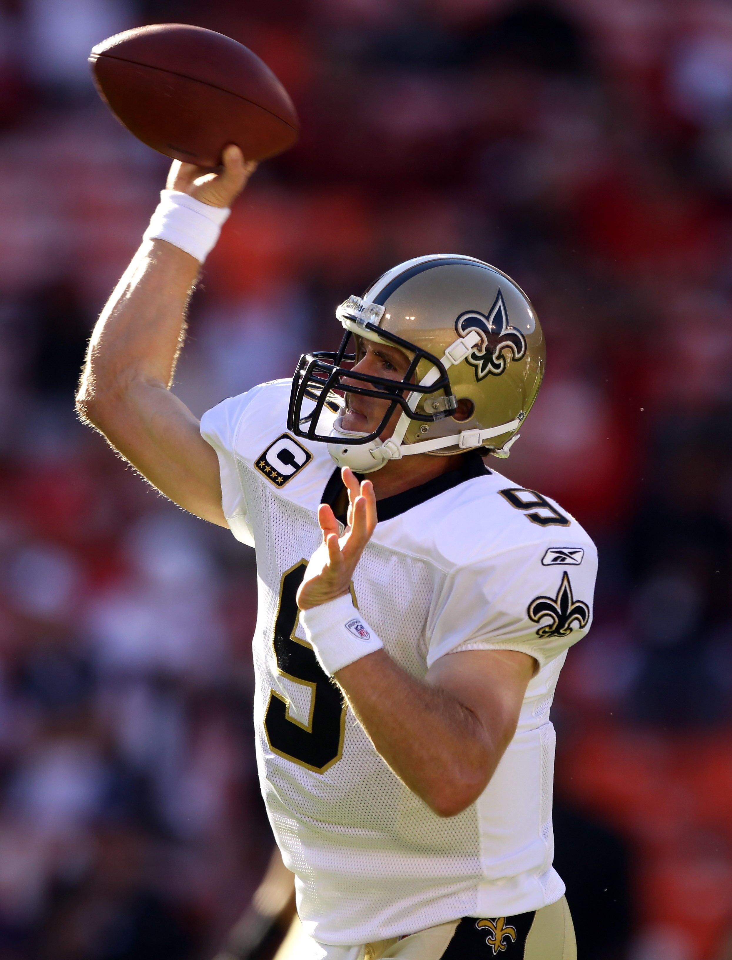 SAN FRANCISCO - SEPTEMBER 20:  Drew Brees #9 of the New Orleans Saints warms up before their game against the San Francisco 49ers at Candlestick Park on September 20, 2010 in San Francisco, California.  (Photo by Ezra Shaw/Getty Images)