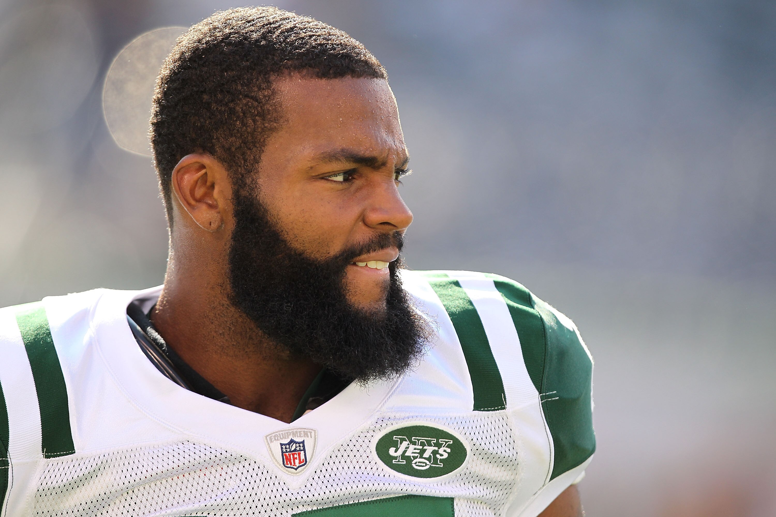 EAST RUTHERFORD, NJ - SEPTEMBER 19:  Braylon Edwards #17 of the New York Jets looks on during warmups prior to the game against the New England Patriots on September 19, 2010 at the New Meadowlands Stadium  in East Rutherford, New Jersey.  (Photo by Al Be