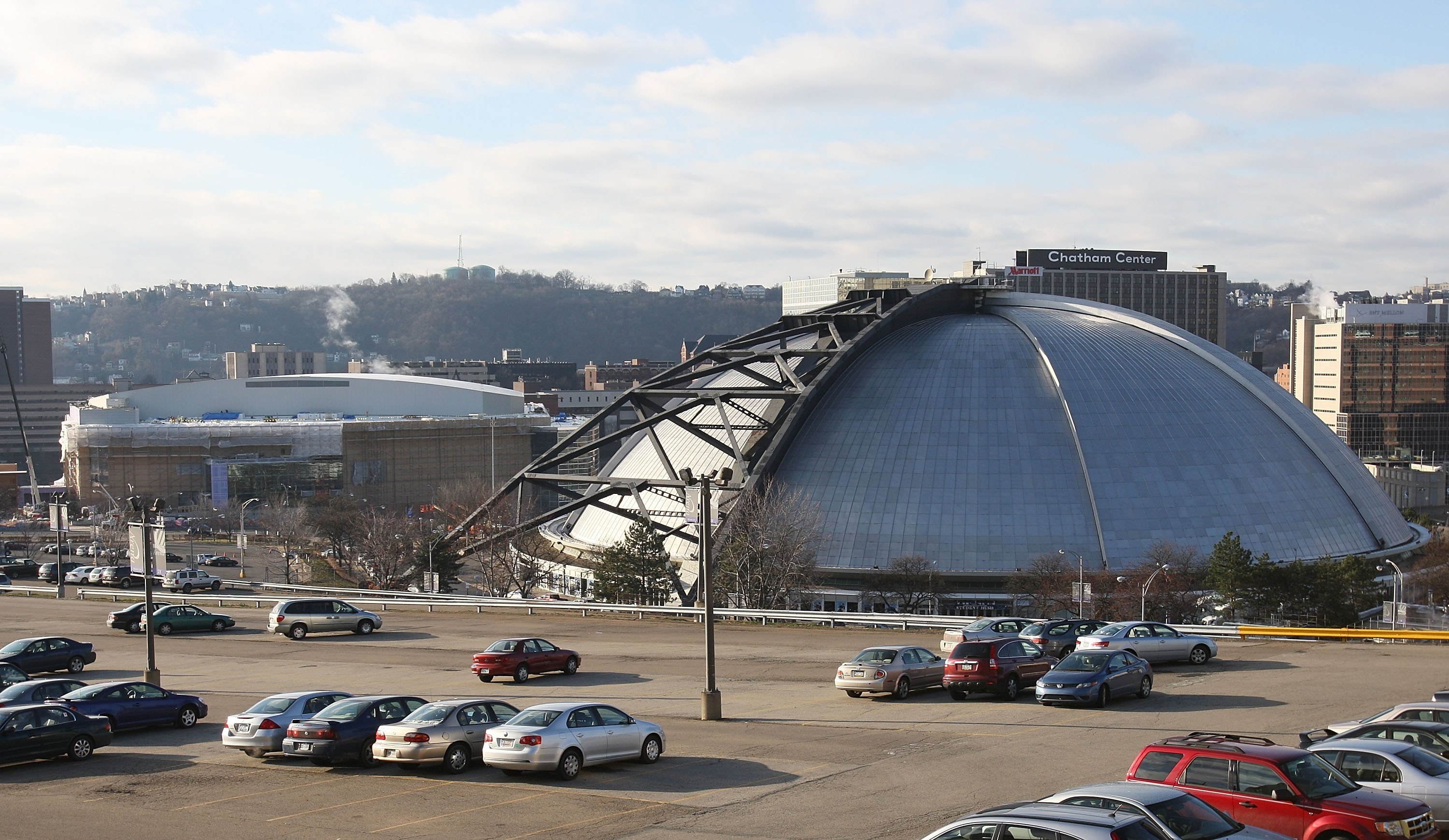 PITTSBURGH - DECEMBER 15:  The future home of the Pittsburgh Penguins, the Consol Energy Center in the background along with teh Mellon Arena in teh foreground as photographed on December 15, 2009 in Pittsburgh, Pennsylvania.  (Photo by Bruce Bennett/Gett