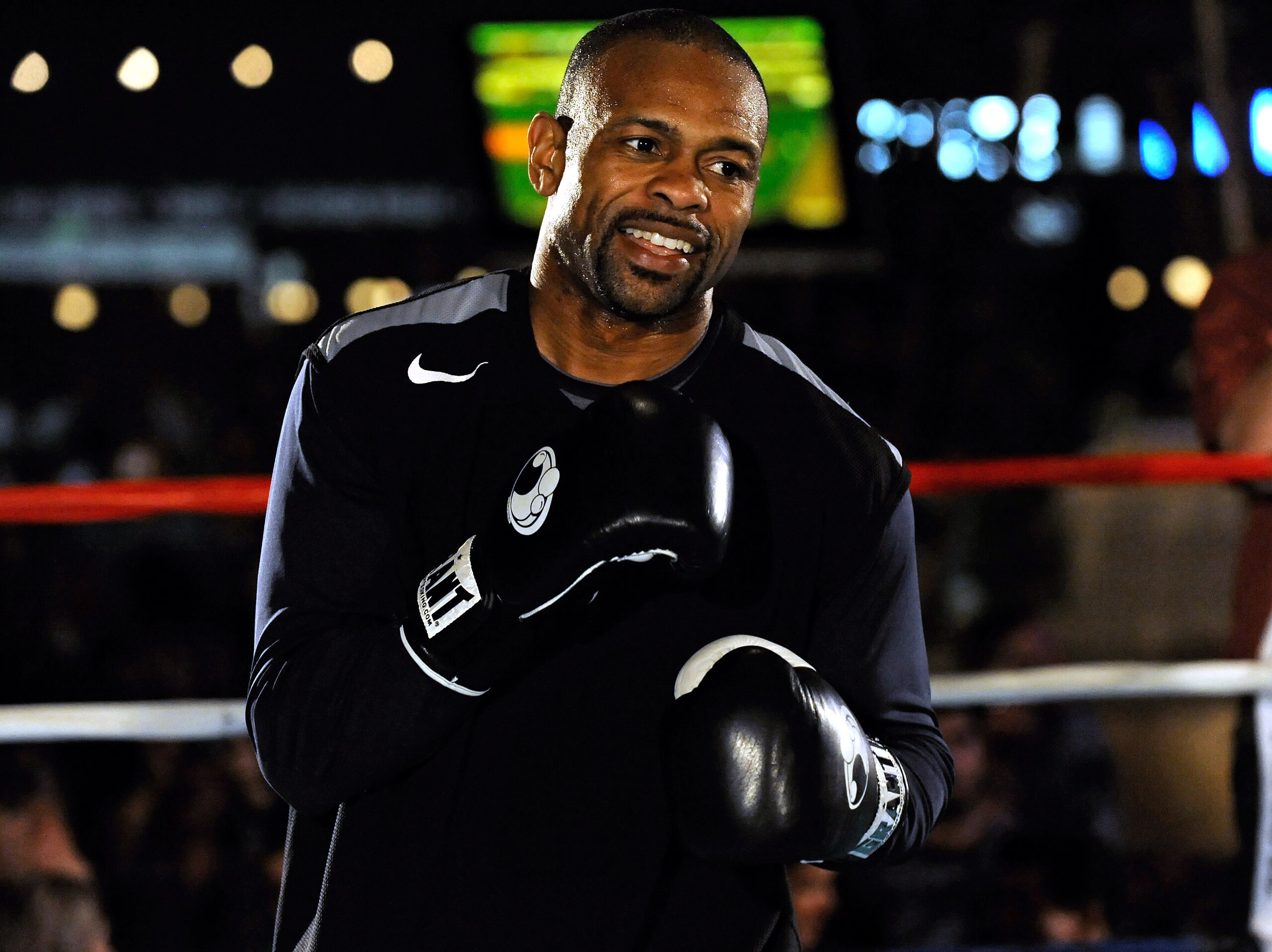 LAS VEGAS - MARCH 30:  Boxer Roy Jones Jr. works out at the Mandalay Bay Resort & Casino March 30, 2010 in Las Vegas, Nevada. Jones will face Bernard Hopkins in a light heavyweight bout on April 3 in Las Vegas.  (Photo by Ethan Miller/Getty Images)